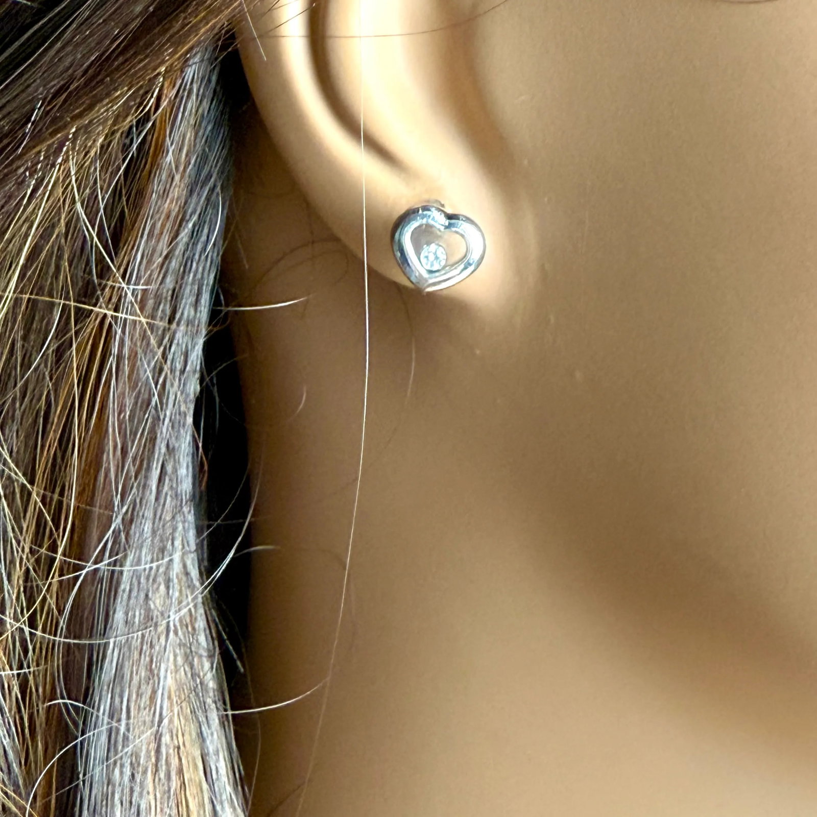 Chopard Happy Diamonds 18k White Gold Heart Stud Earrings 0.10 Carats-Set of 2 - 7