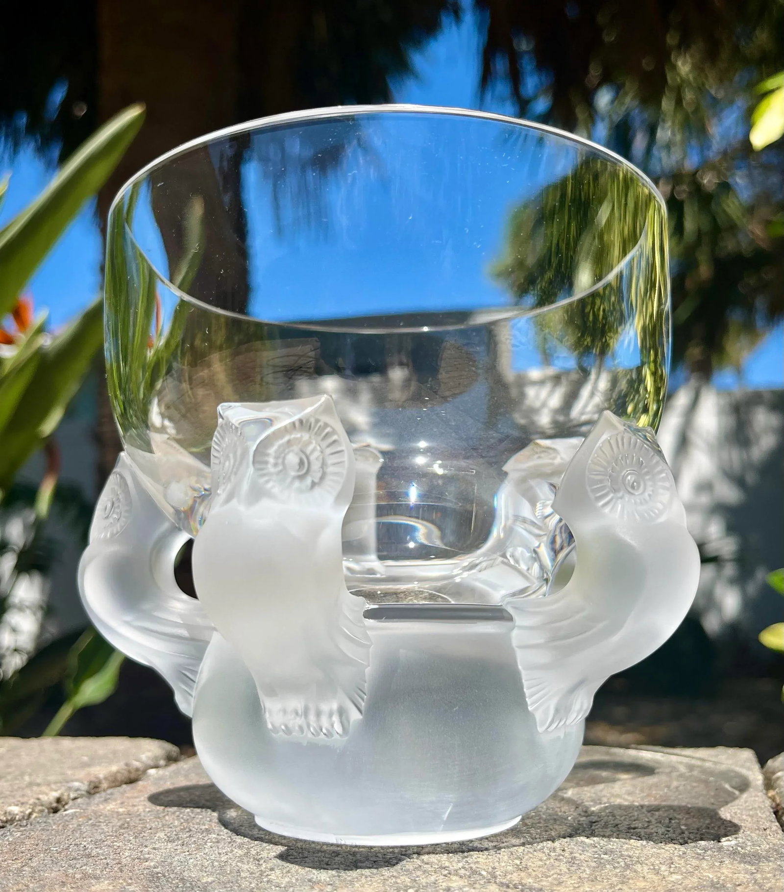 Mid 20th Century Lalique Hiboux (France) Crystal Owl Vase - 3