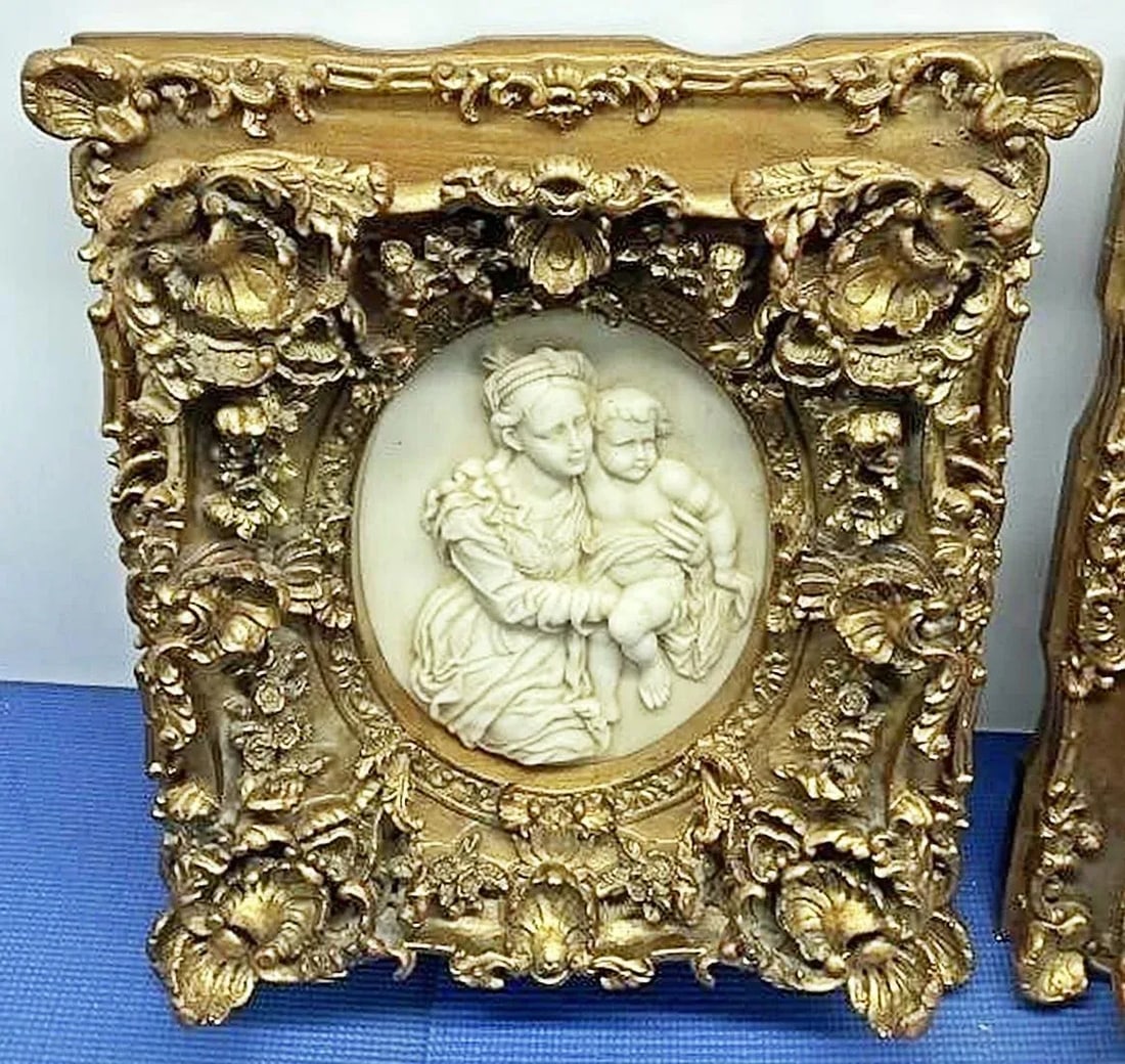 Pair of Mother and Child Framed Plaques - 5