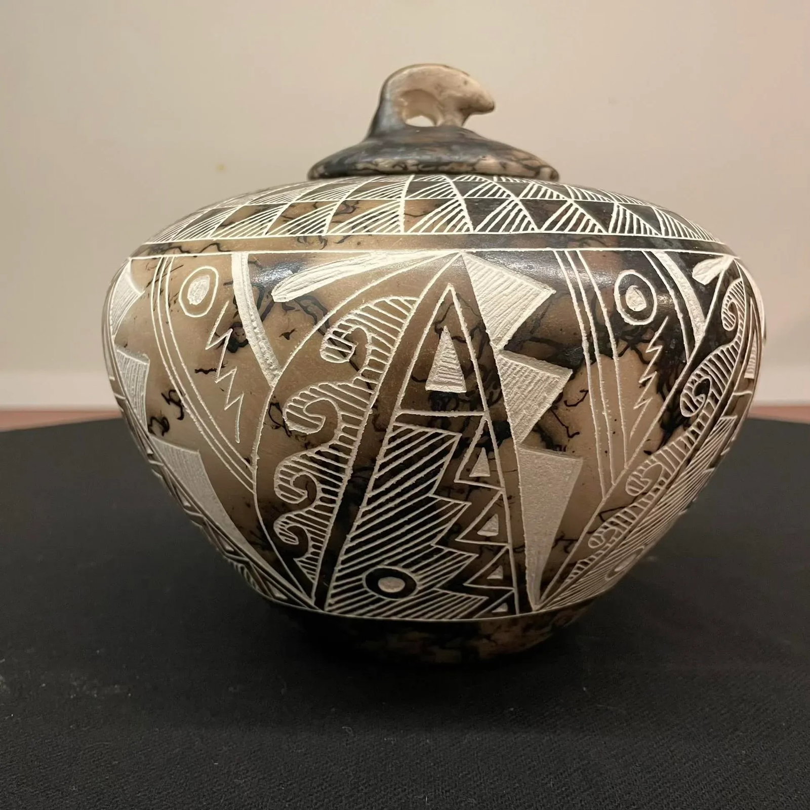 Native American Geometric Sgraffito Horsehair Pottery Lidded Jar - Acoma Pueblo - 2