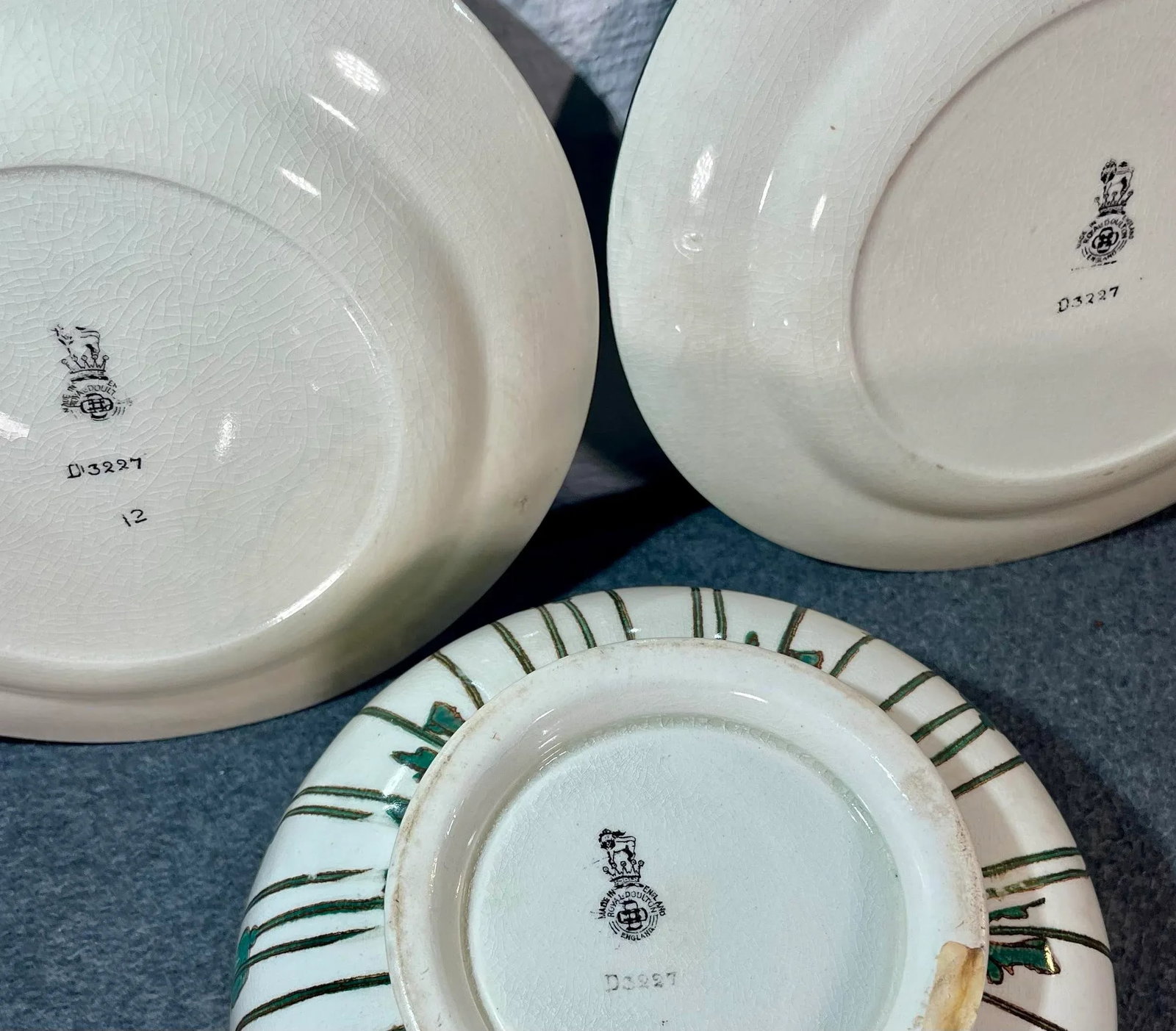 Antique Royal Doulton Poppy Footed Bowl & Plates - Set of 5 - 11