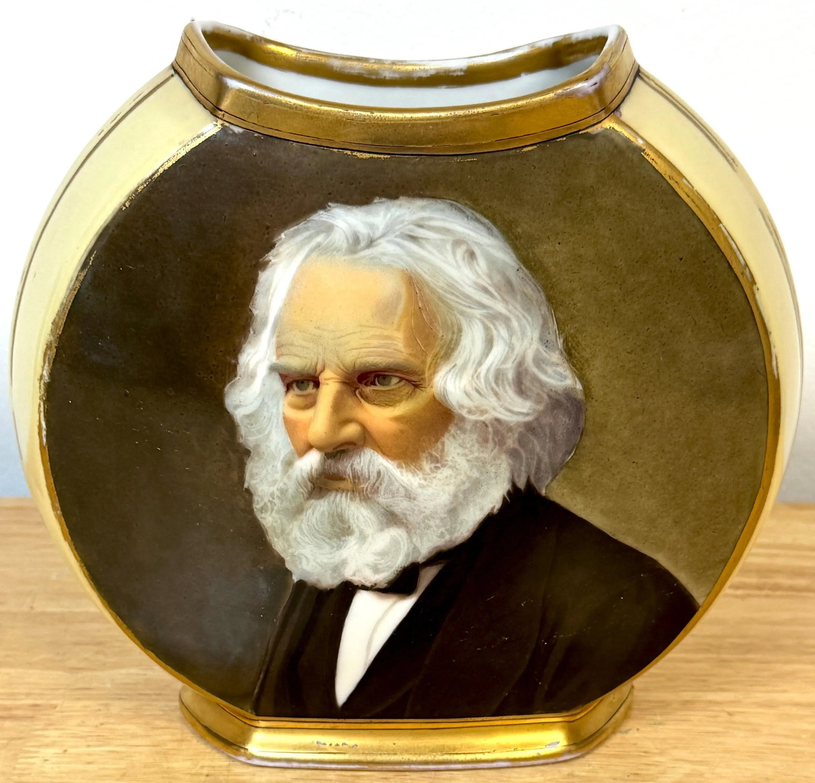Old Paris Porcelain Vase of Henry Wadsworth Longfellow with Poetic Inscription - 3