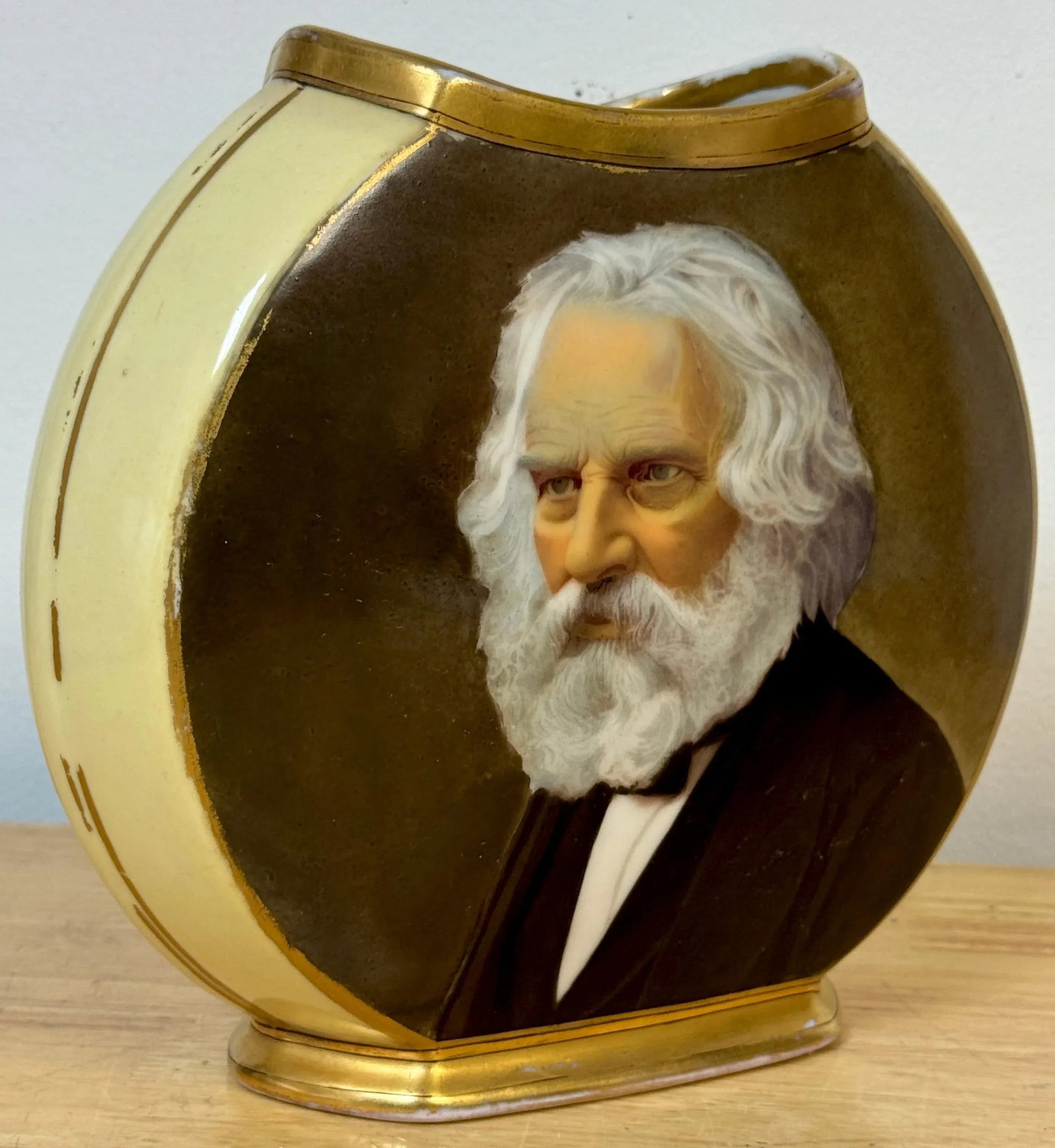 Old Paris Porcelain Vase of Henry Wadsworth Longfellow with Poetic Inscription - 9