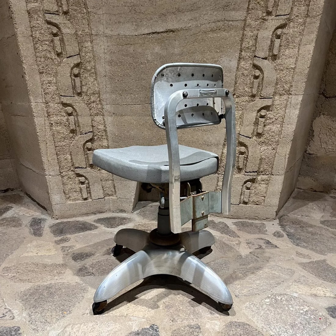 1950s Gio Ponti Goodform Silver Industrial Tanker Chair Swivel Office - 5