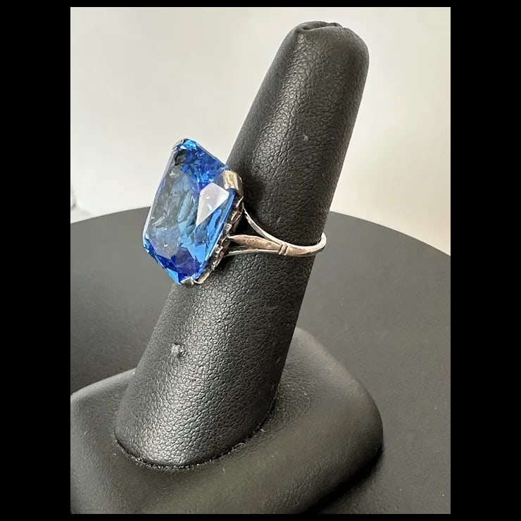 Mid 20th Century French Sterling Blue Faceted Stone Ring, Size 6.5 - 5