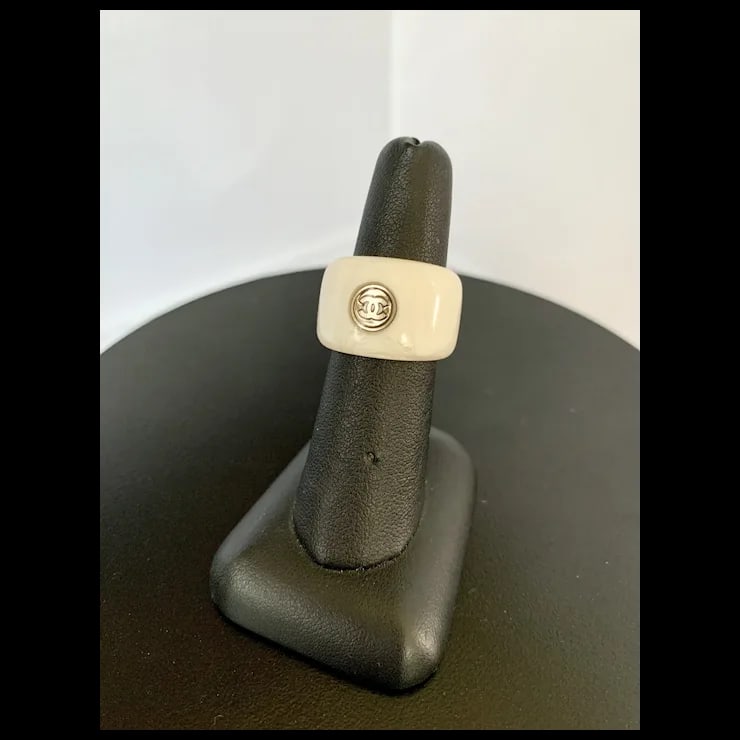 Chanel White Resin Ring, Size 6.5 - 3