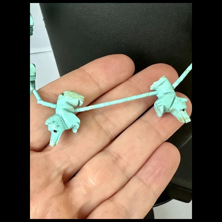 Late 20th Century Zuni Turquoise Fox Fetish Necklace - 5