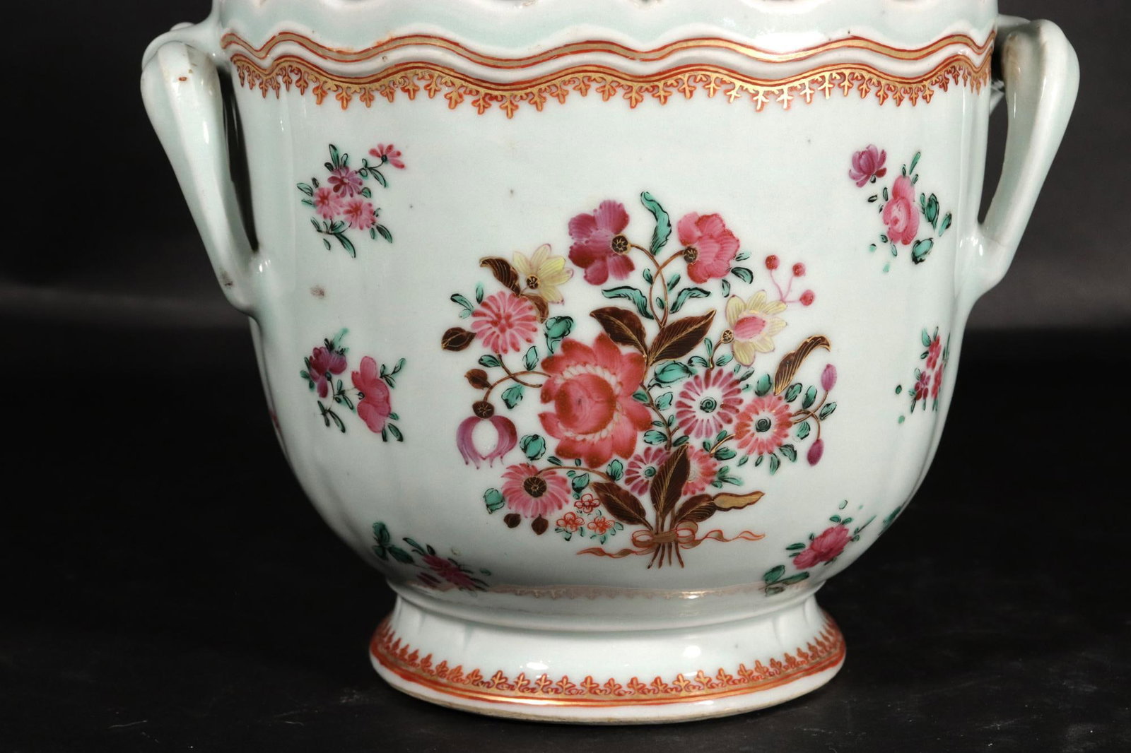 Elegant Tableware: Chinese Export Famille Rose Porcelain Wine Cooler Circa 1775 - 6