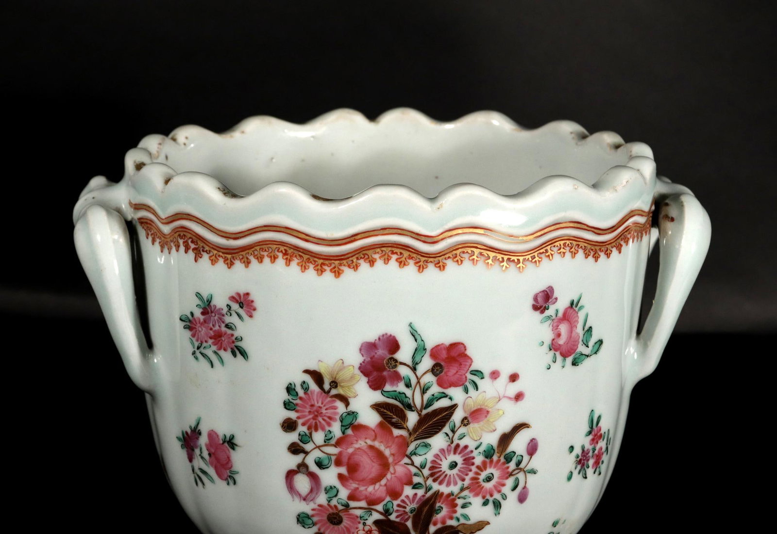 Elegant Tableware: Chinese Export Famille Rose Porcelain Wine Cooler Circa 1775 - 8