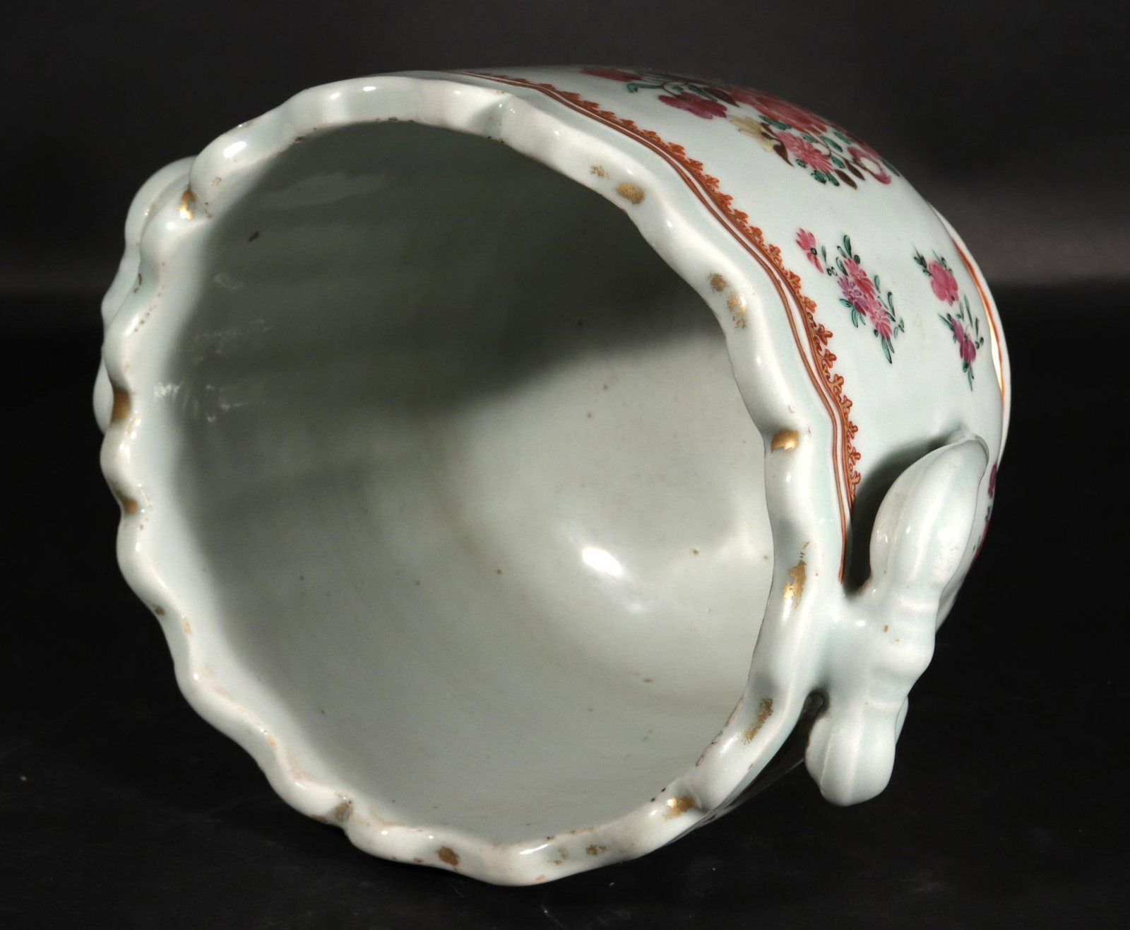 Elegant Tableware: Chinese Export Famille Rose Porcelain Wine Cooler Circa 1775 - 9