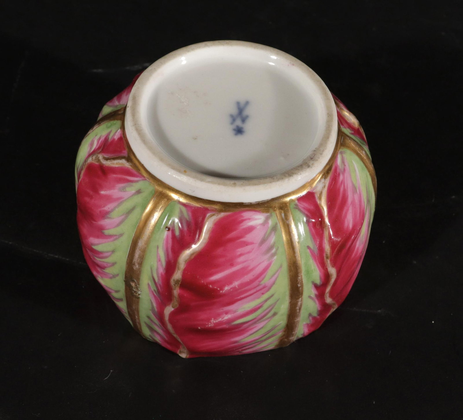 German Porcelain Cabbage Tureen and Cover, Marcolini Meissen - 8