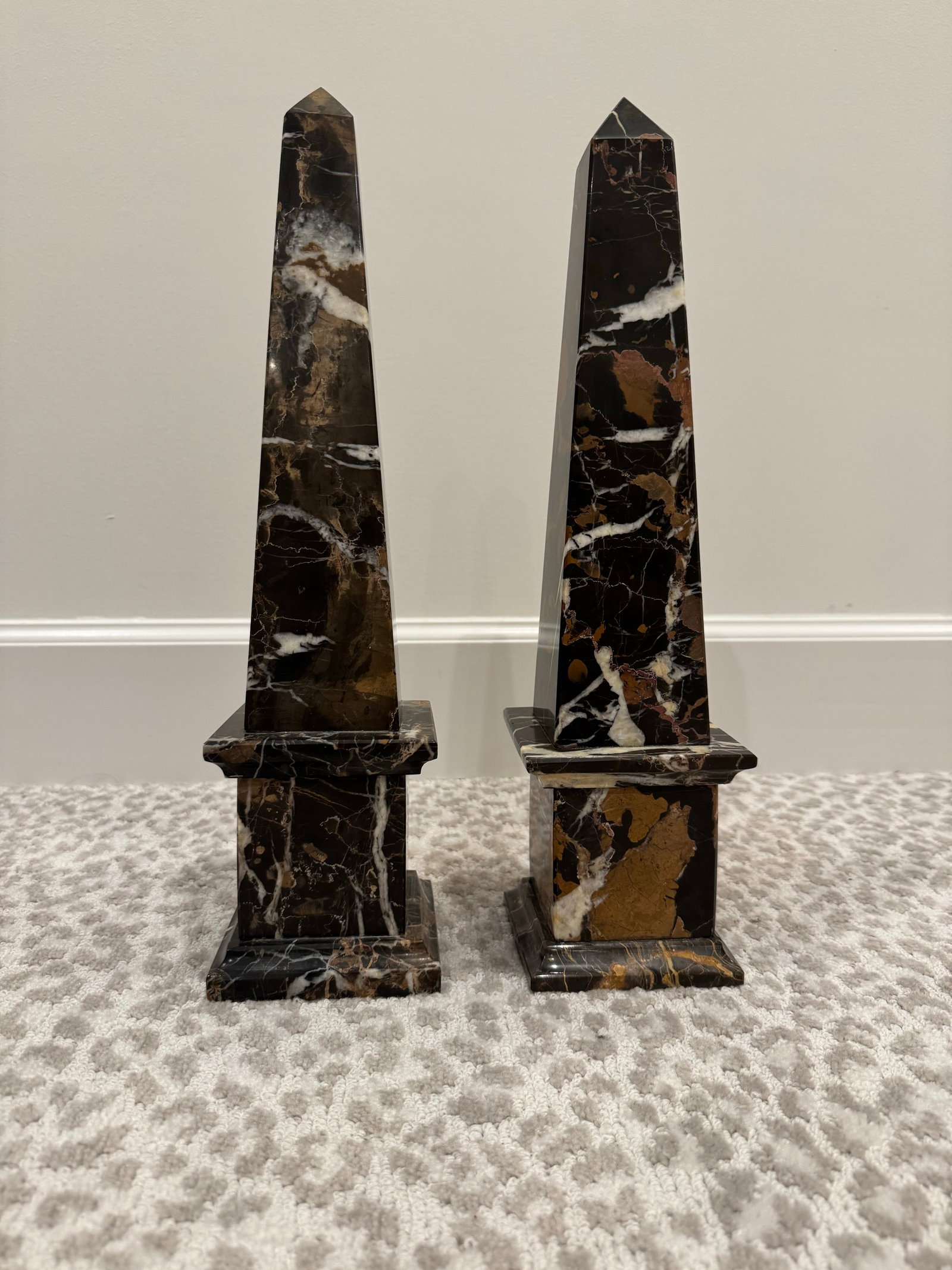 Timelsss Vintage Coffee and Caramel Colored Italian Portoro Nero Solid Marble Obelisks, Grand Tour S - 2
