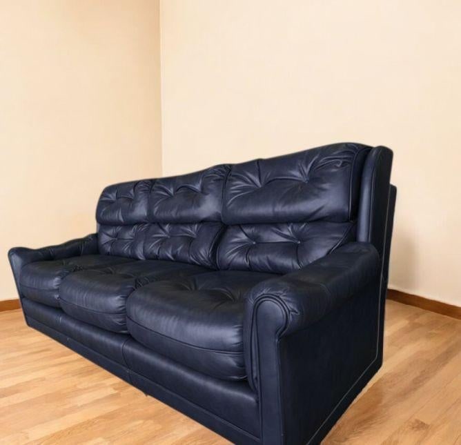 Elevate Your Home With This Stunning, Vintage Lone Star Leather Living Room Collection - 3