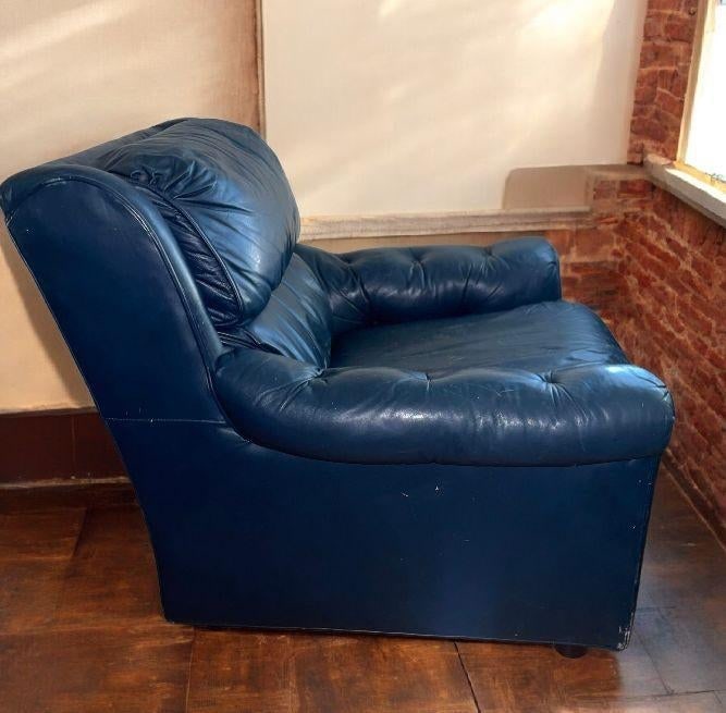 Elevate Your Home With This Stunning, Vintage Lone Star Leather Living Room Collection - 4
