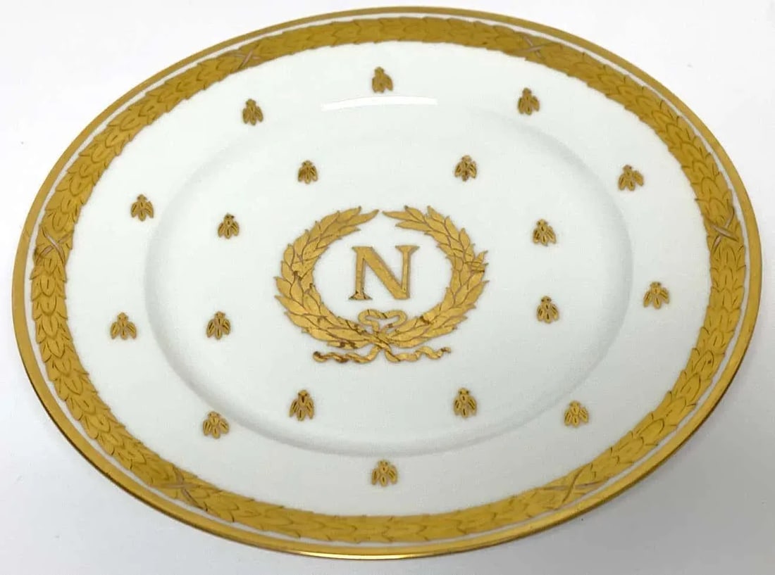 Early 20th Century Limoges Raised Gilt Enameled Napoleonic Plates, Circa 1900 - Set of 12 - 8