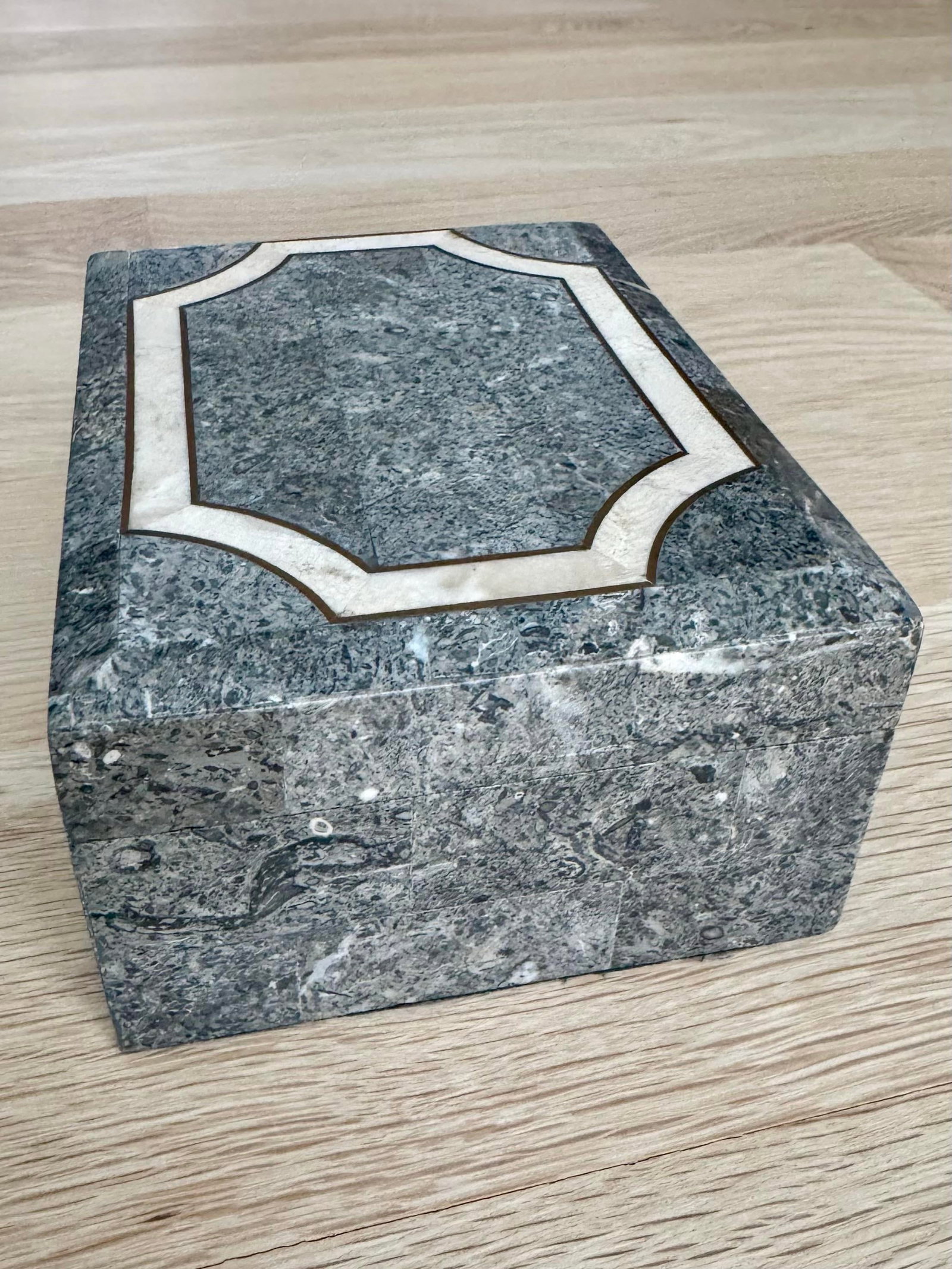 Vintage Maitland-Smith Marble & Brass Inlaid Trinket Box With Wood Interior, Rare Style - 3