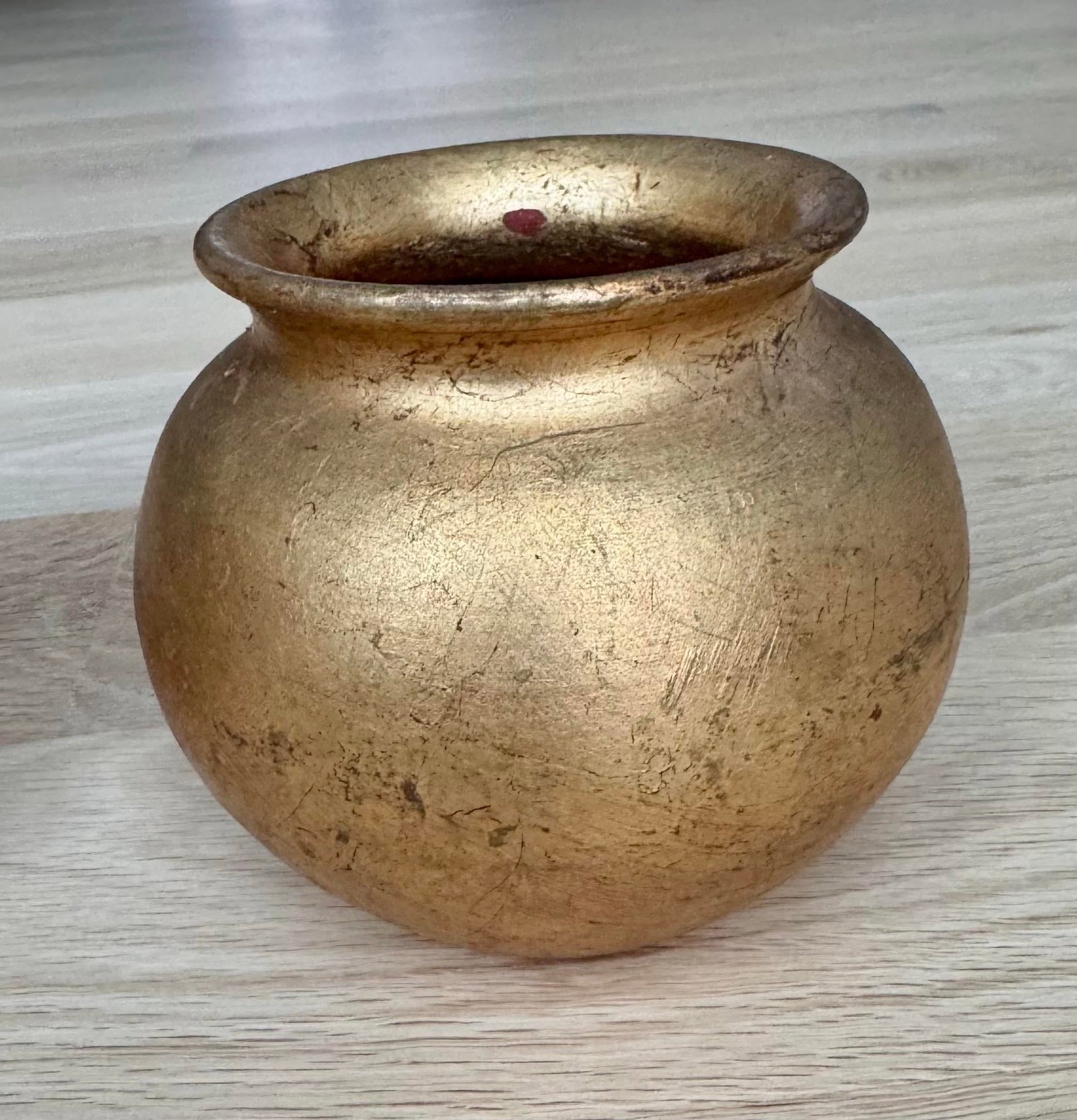 Set of 2, Vintage Neoclassical Gold Leaf Terracotta Vases – Made in Italy - 5