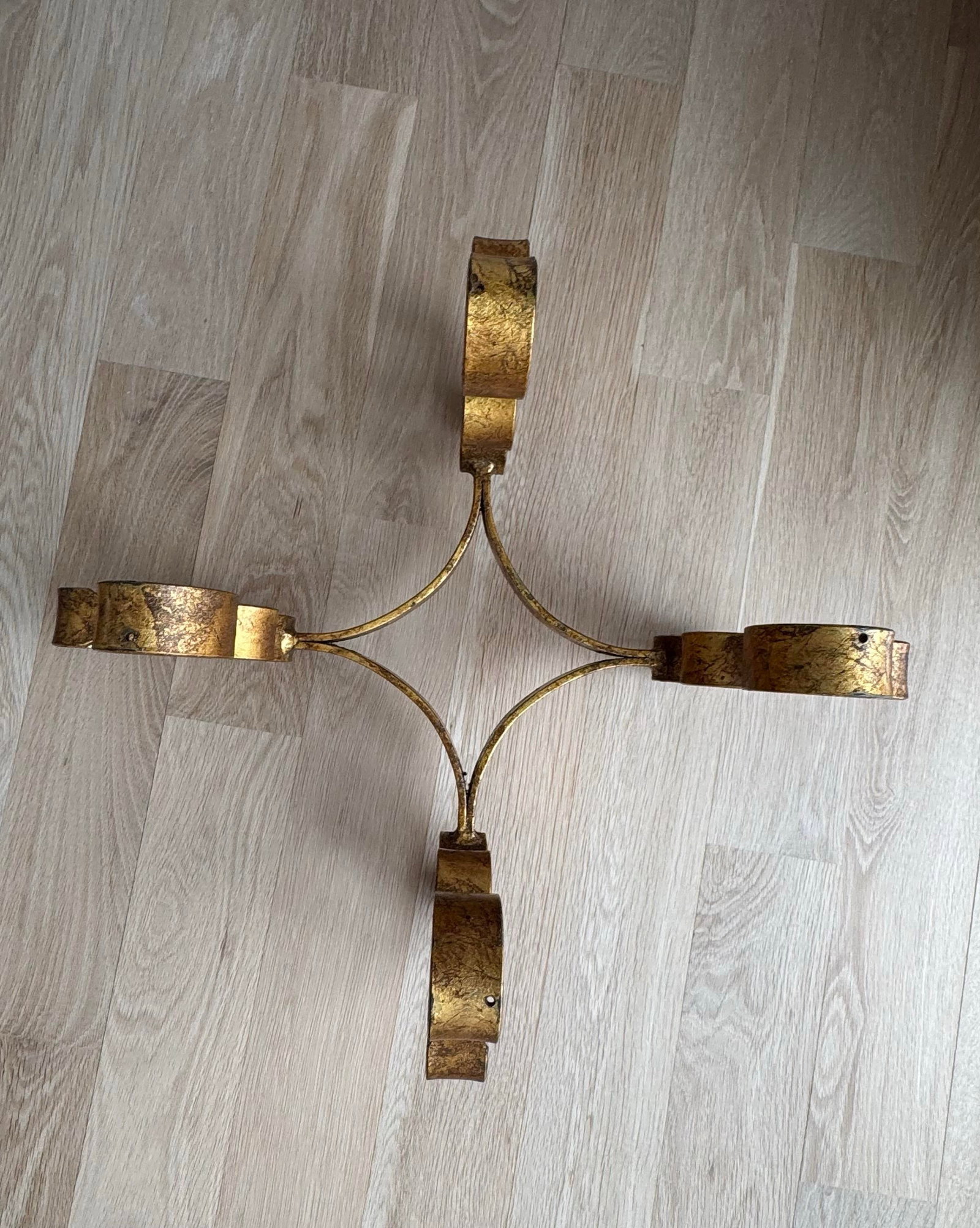 Wonderful Pair of Sculptural Wrought Iron Side Table or Ottoman Bases With Gilt Finish Circa 1960s - 7