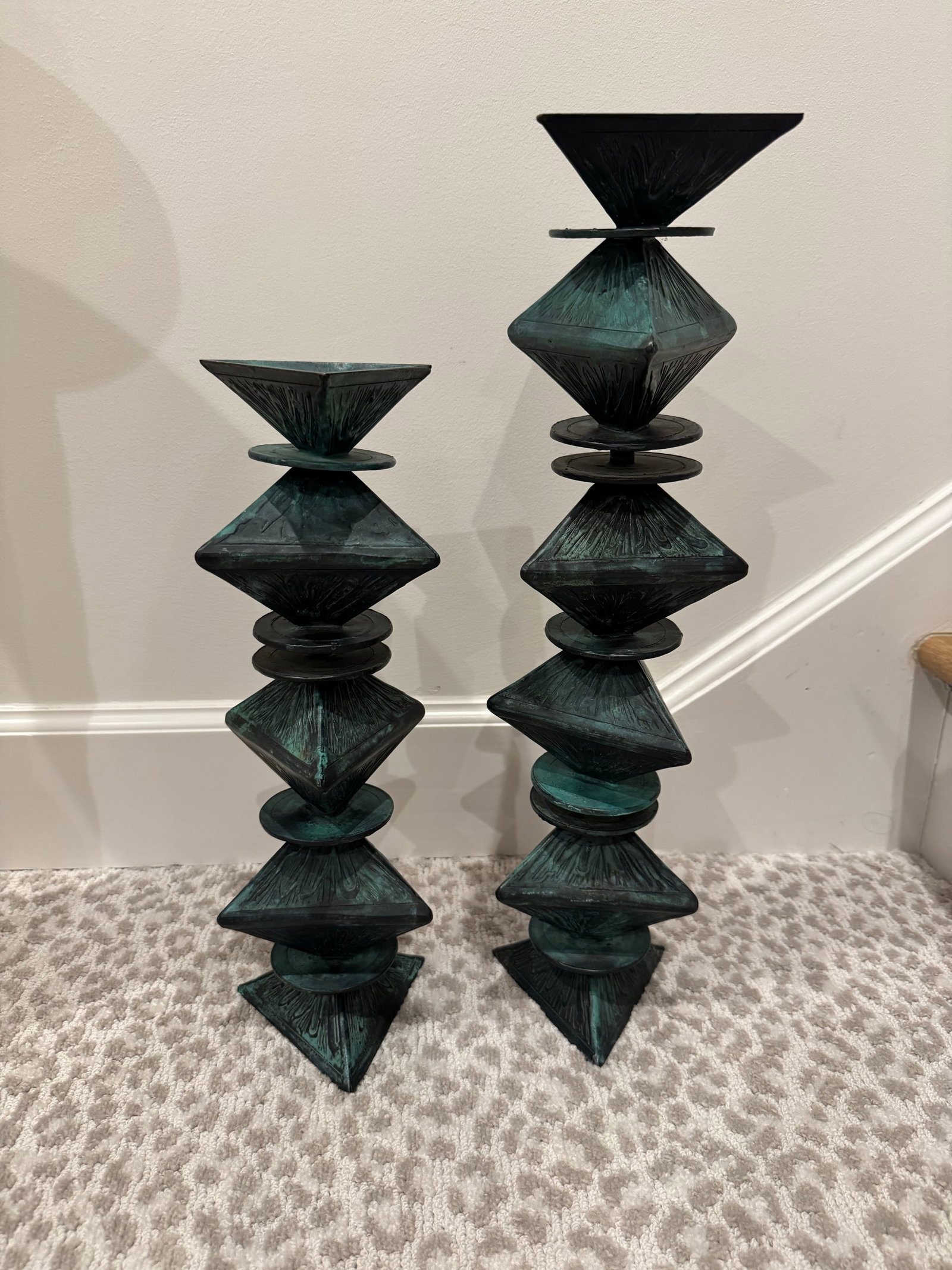 Monumental Signed Modernist/Brutalist Sculptural Candlesticks in Verdigris Patinated Bronze, 1970s, - 7