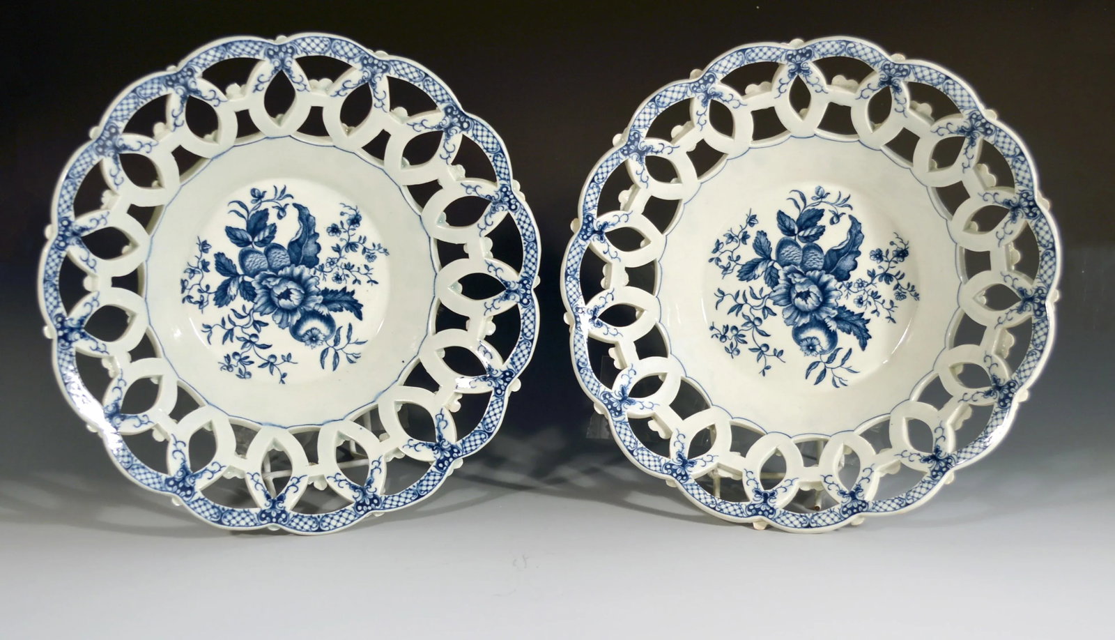 Worcester Porcelain Openwork Pine Cone Pattern Fruit Baskets - Set of 2 - 8