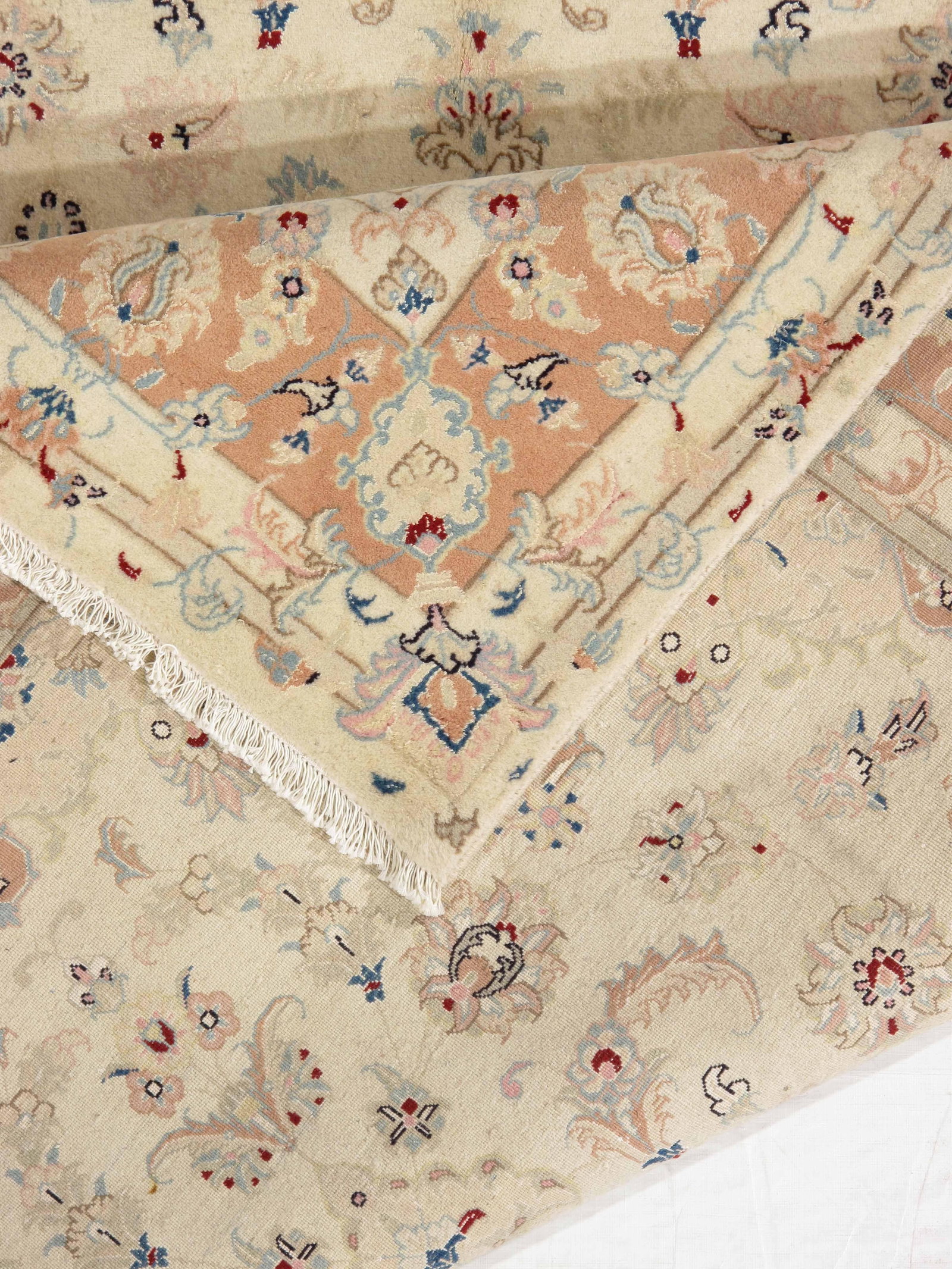 Vintage Hand-Knotted Persian Tabriz Rug 6'7" X 9'8" - 4
