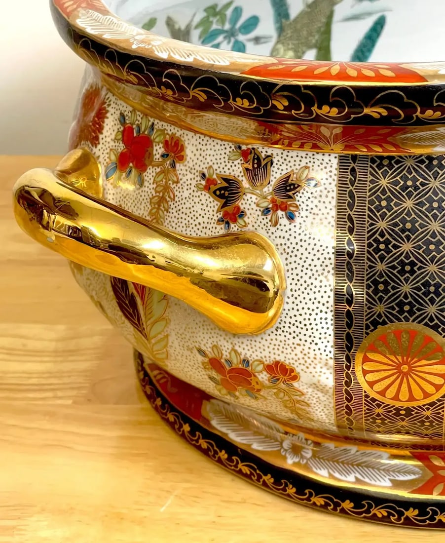 Mid 20th Century Royal Crown Derby Style 'Imari' Pattern Centerpiece - 10
