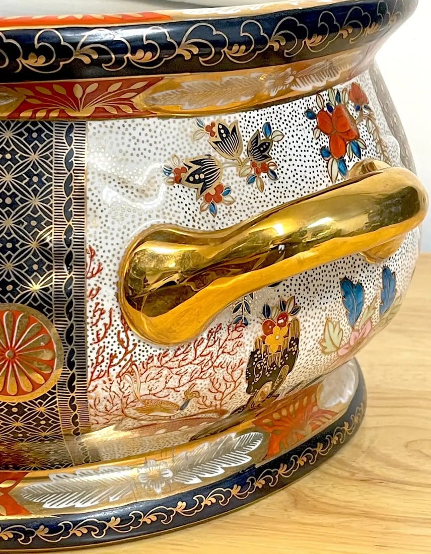 Mid 20th Century Royal Crown Derby Style 'Imari' Pattern Centerpiece - 12