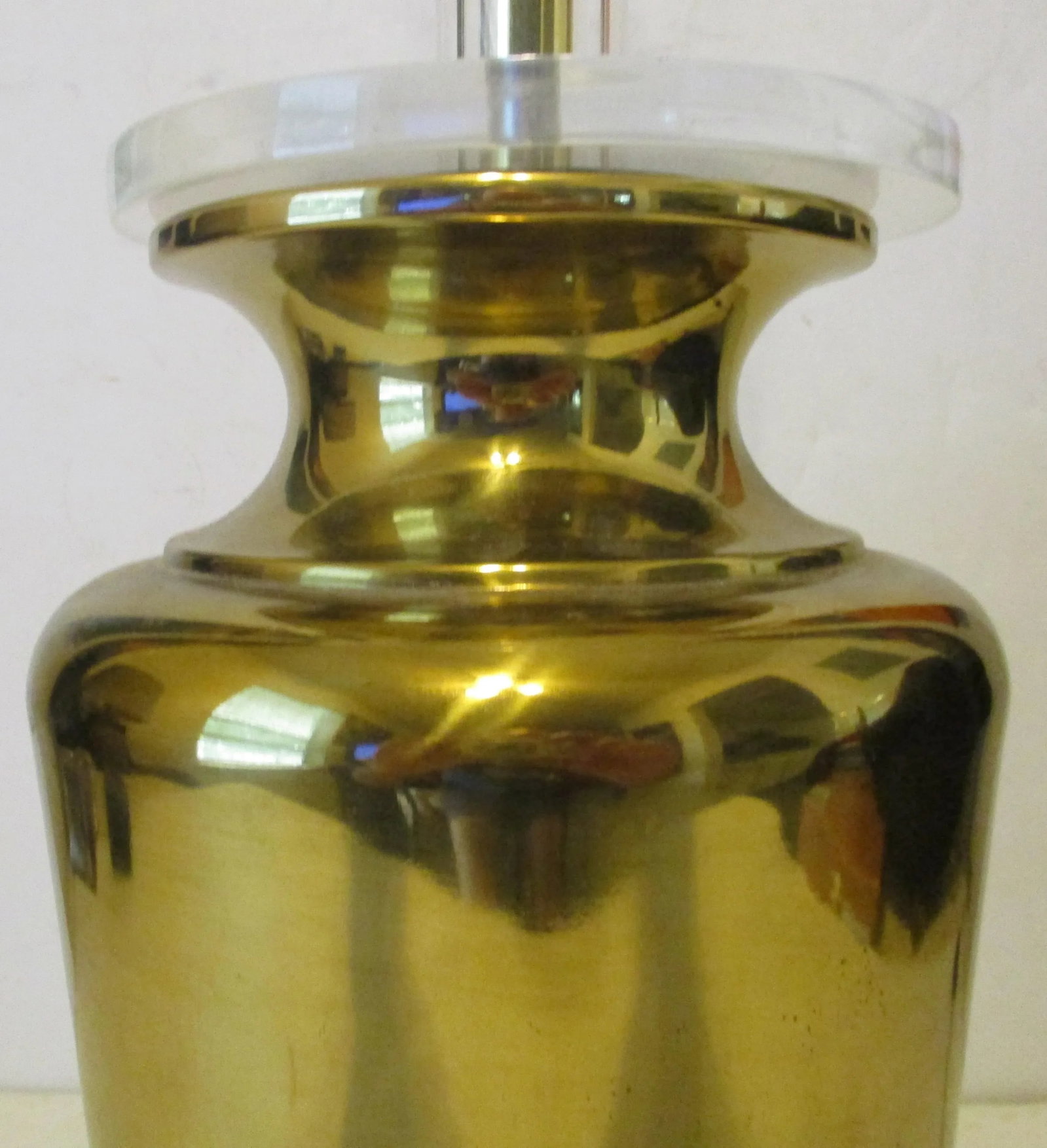 1970s Chapman Brass Lucite Ginger Jar Black Snakeskin Pattern Shade Table Lamp - 6