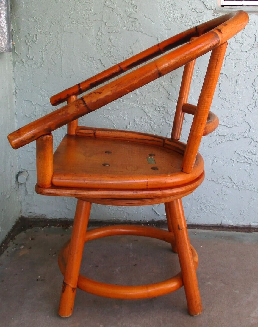 Vintage Pair of Sturdy Rattan Low Back Swivel Chairs - 7