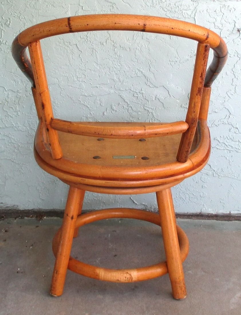 Vintage Pair of Sturdy Rattan Low Back Swivel Chairs - 8