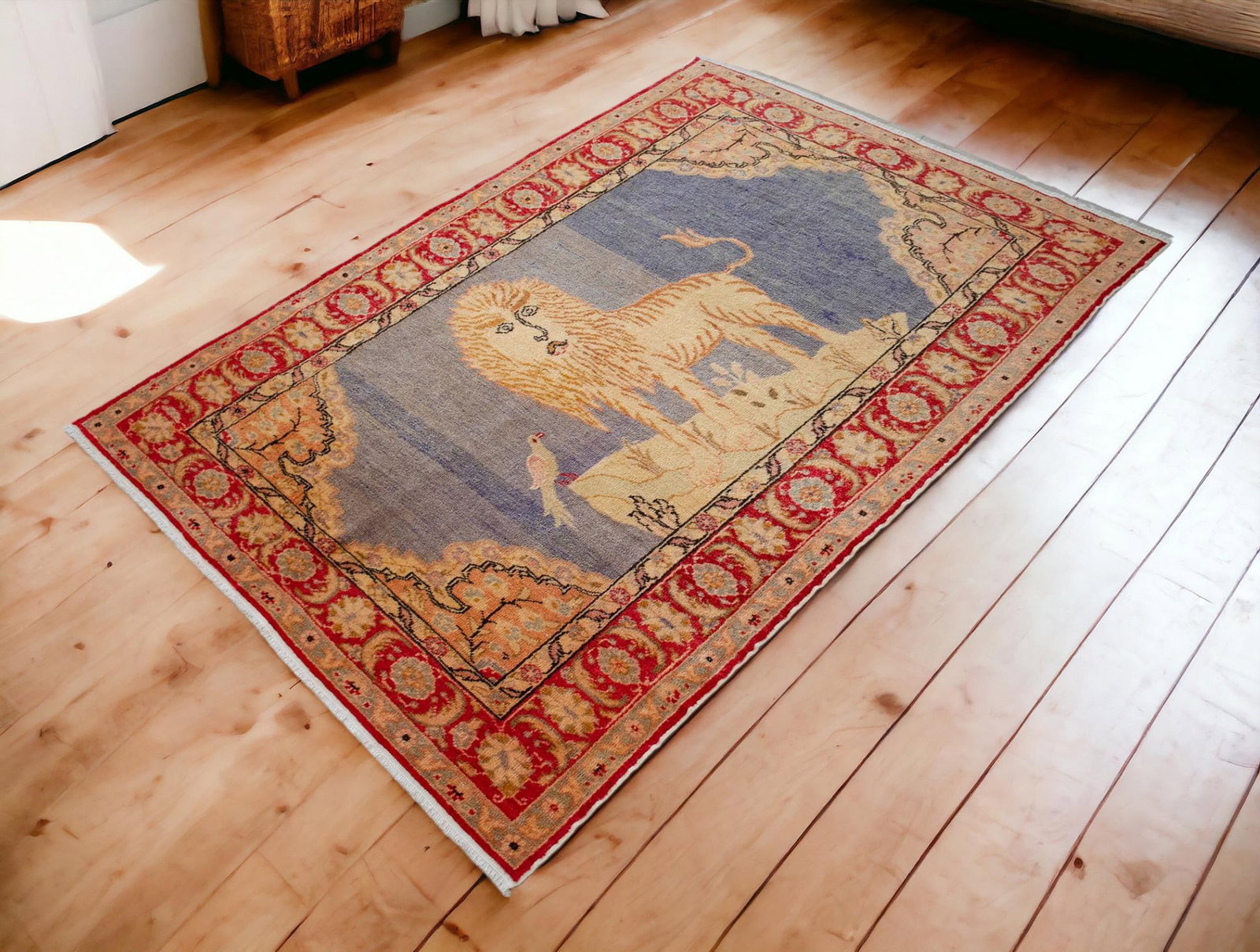 1970s Vintage Turkish Rug Lion Pattern Hand Knotted Low Pile Wool Wall & Area Rug - 4'3" X 6'1" - 5
