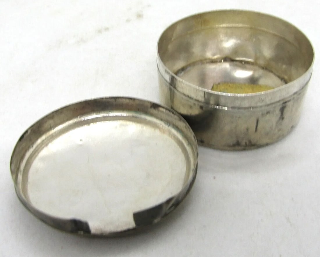 Mid 19th Century Antique Engraved Sterling Silver Round Pill Box - 3