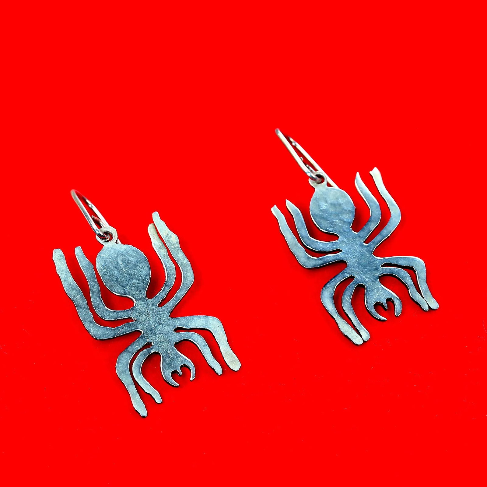 Late 20th Century Sterling Silver Spider Nazca Line Earrings - 2 Pieces - 6