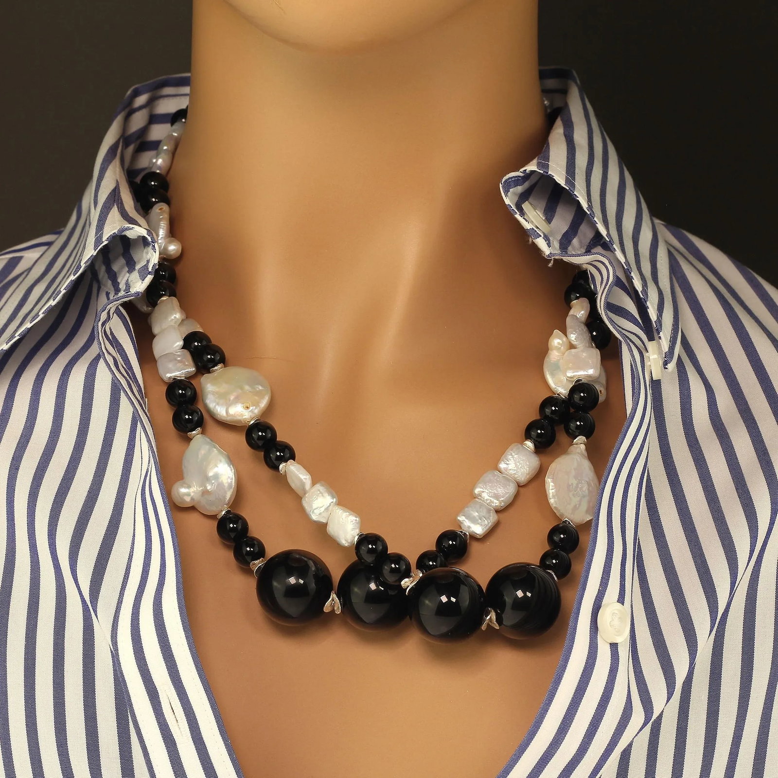 Black and White Pearl and Onyx Necklace - 5
