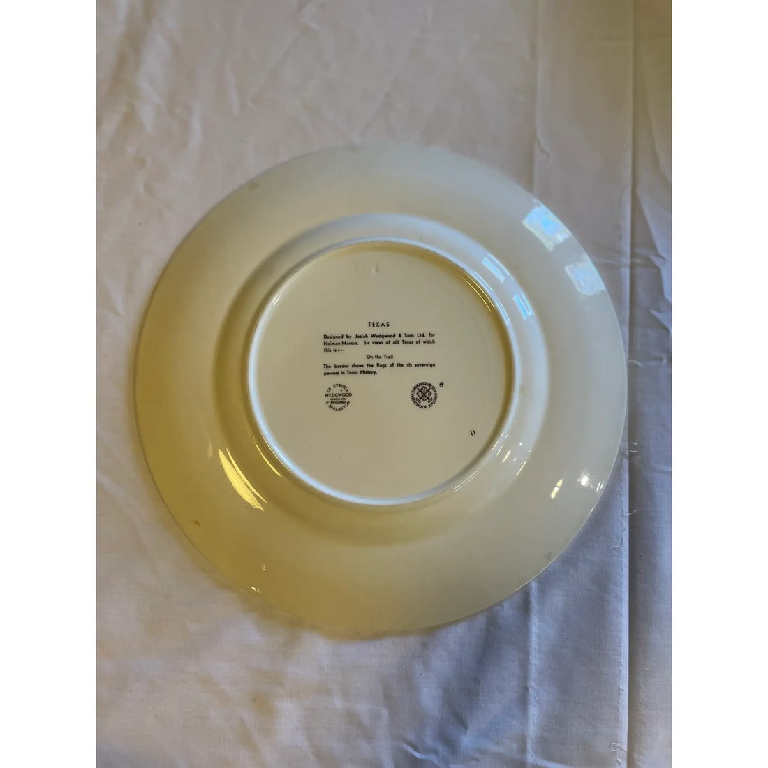 1960s Josiah Wedgewood and Sons for Neiman Marcus Views of Old Texas Salad/Dessert Plates- Set of 5 - 8
