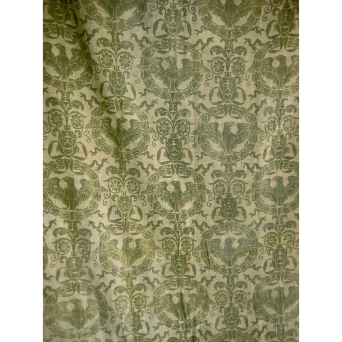 1920s Green Fortuny Aigle in a Laurel Wreath Tablecloth or Table Cover - 2