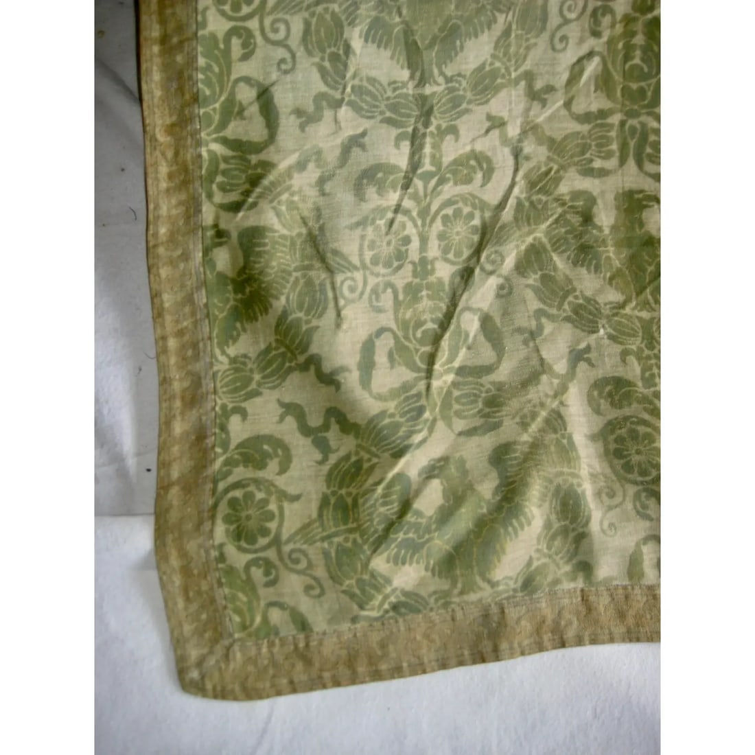 1920s Green Fortuny Aigle in a Laurel Wreath Tablecloth or Table Cover - 7