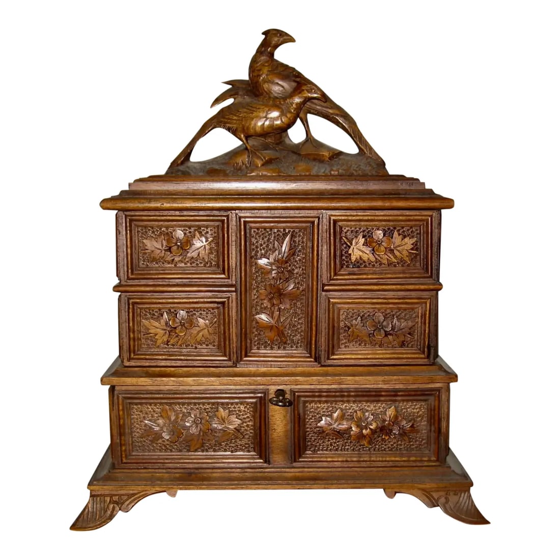 19 Century Black Forest Jewelry Box: Very pretty exemple of Black Forest carving for this lovely jewelry box , very well made can be open in different ways , 5 compartments will give you lots of storage , has is original key as well ,