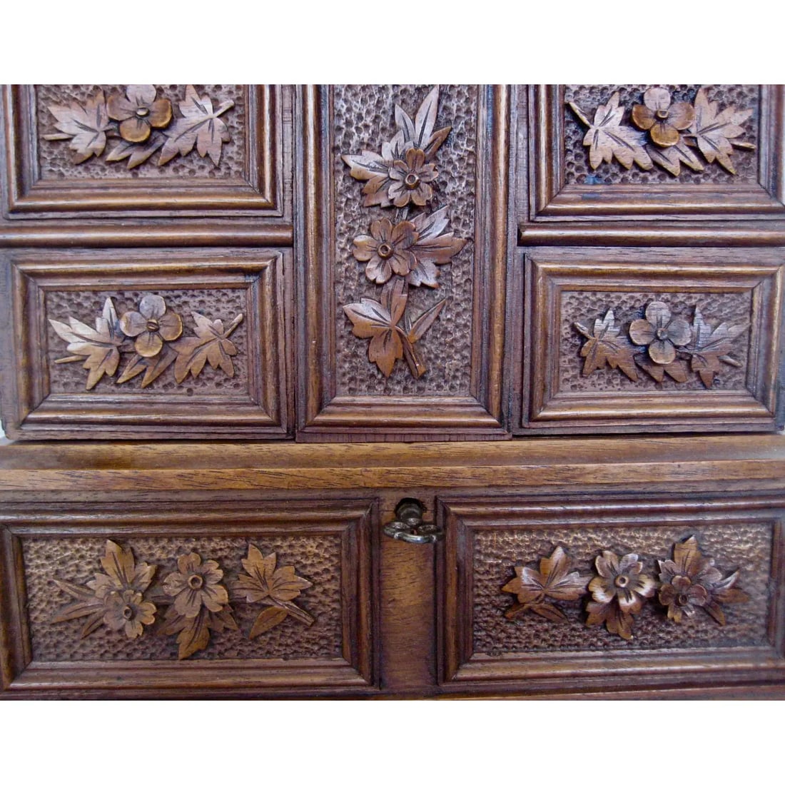 19 Century Black Forest Jewelry Box - 8