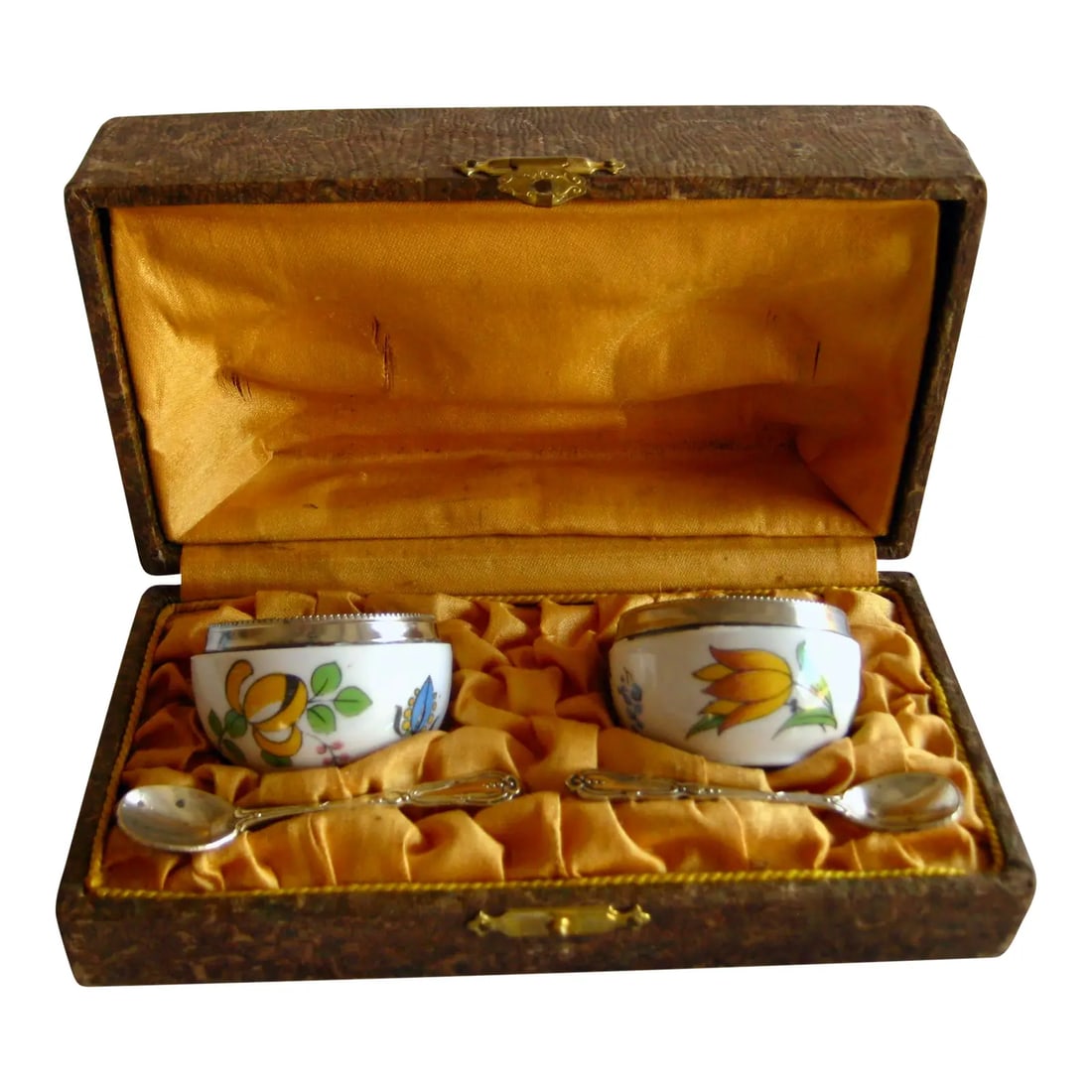 1920s French Vintage Limoge Salt and Pepper Set in Original Box: In the original box they lovely set present a hand floral decor on each container with a silver rim and two silver spoons , notice the lovely decor typical for the 1920 , both pieces are stamp by the