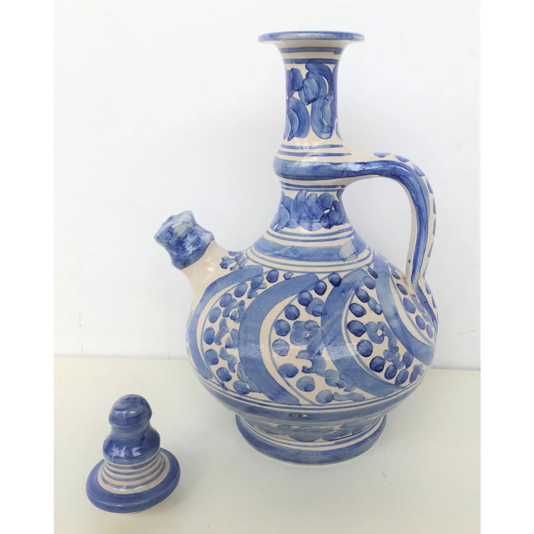20th Century Glazed Earthenware Spanish Blue and White Painted Pitcher With Top - 4