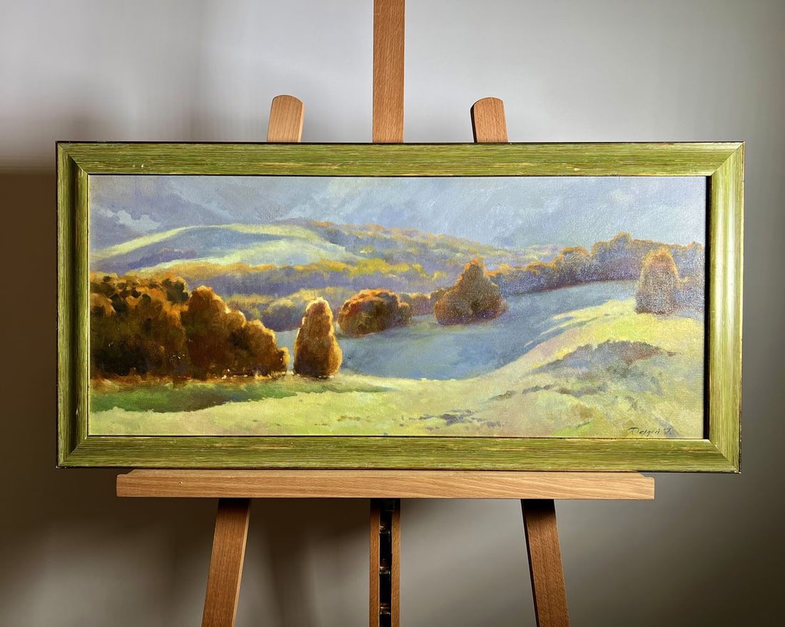 Oil painting Autumn mountains Tatyana Derdey: Title: Oil painting Autumn mountains Tatyana Derdey Description: No.AAA3665"Autumn Mountains" is a breathtaking oil painting on canvas that captures the serene beauty of rolling hills bathed in the so