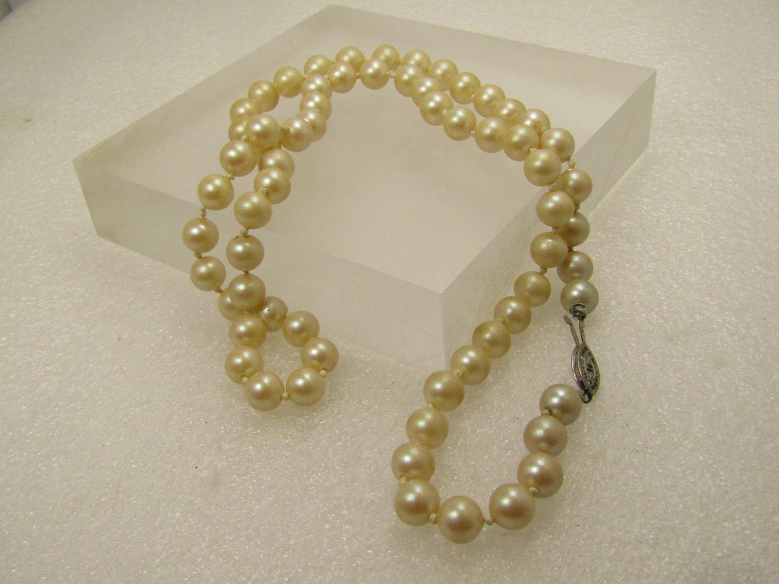 Vintage Knotted Pearl Necklace, 7.8mm, 24", Sterling Filigree Clasp, 1940's - 5