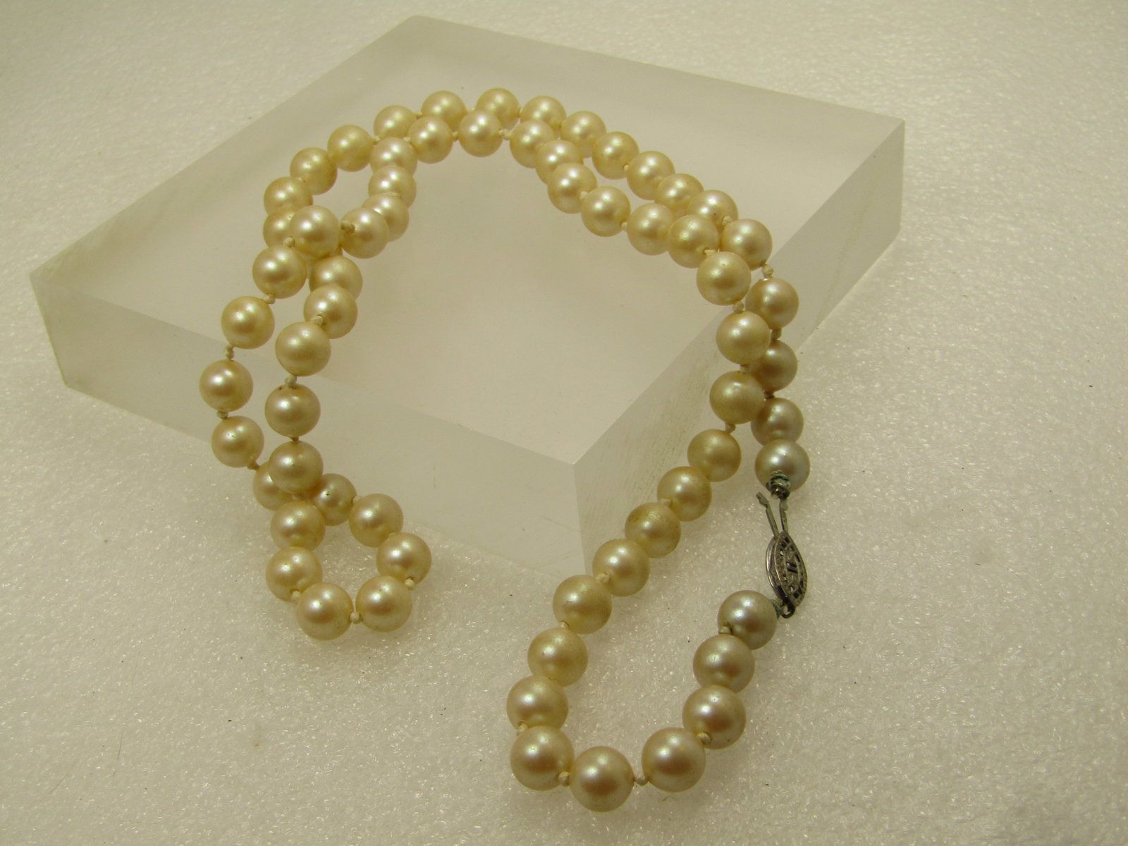 Vintage Knotted Pearl Necklace, 7.8mm, 24", Sterling Filigree Clasp, 1940's - 6