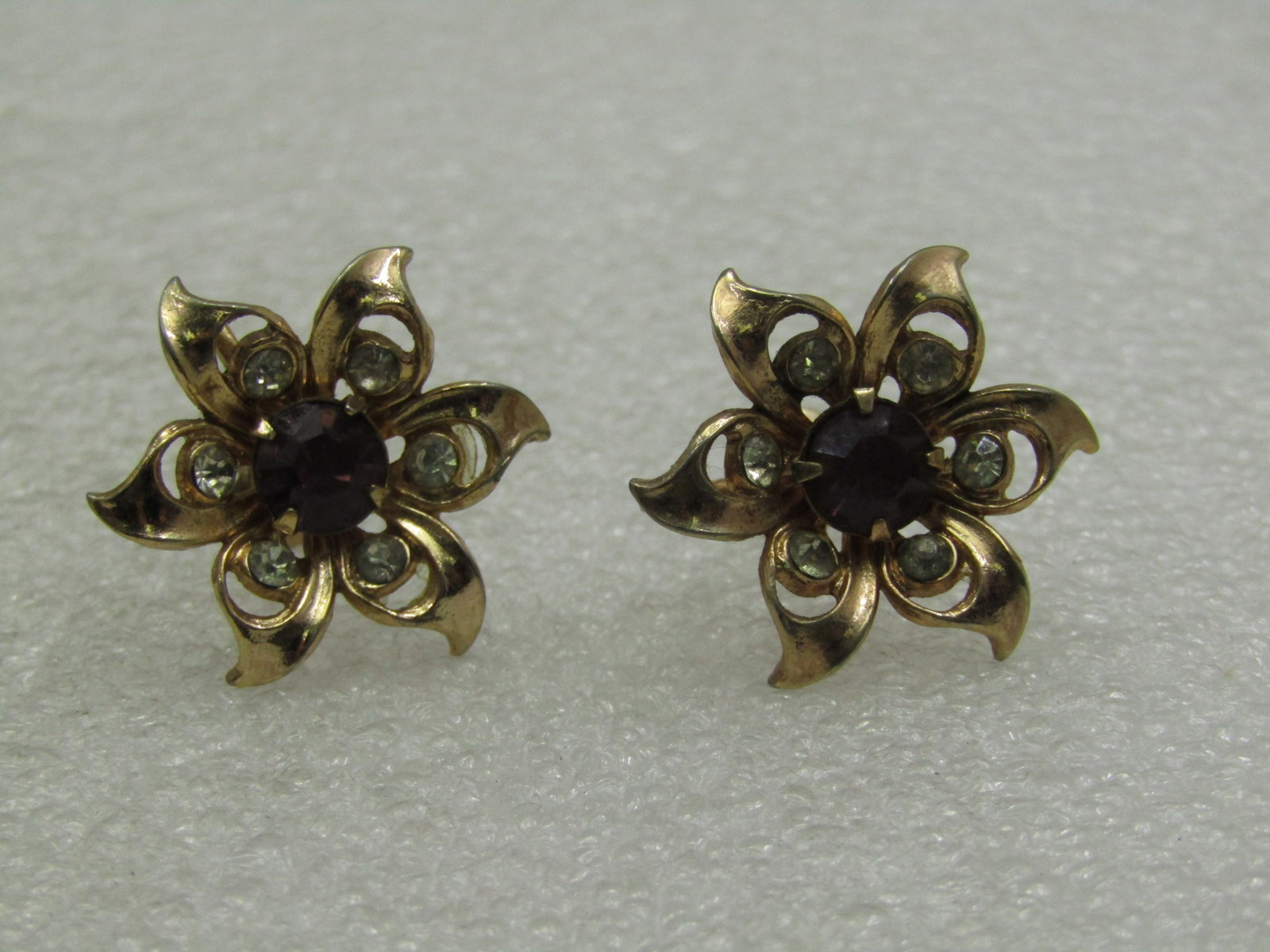 Vintage Floral Amethyst Rhinestone Earrings, Screw Back, Mid-Century - 2