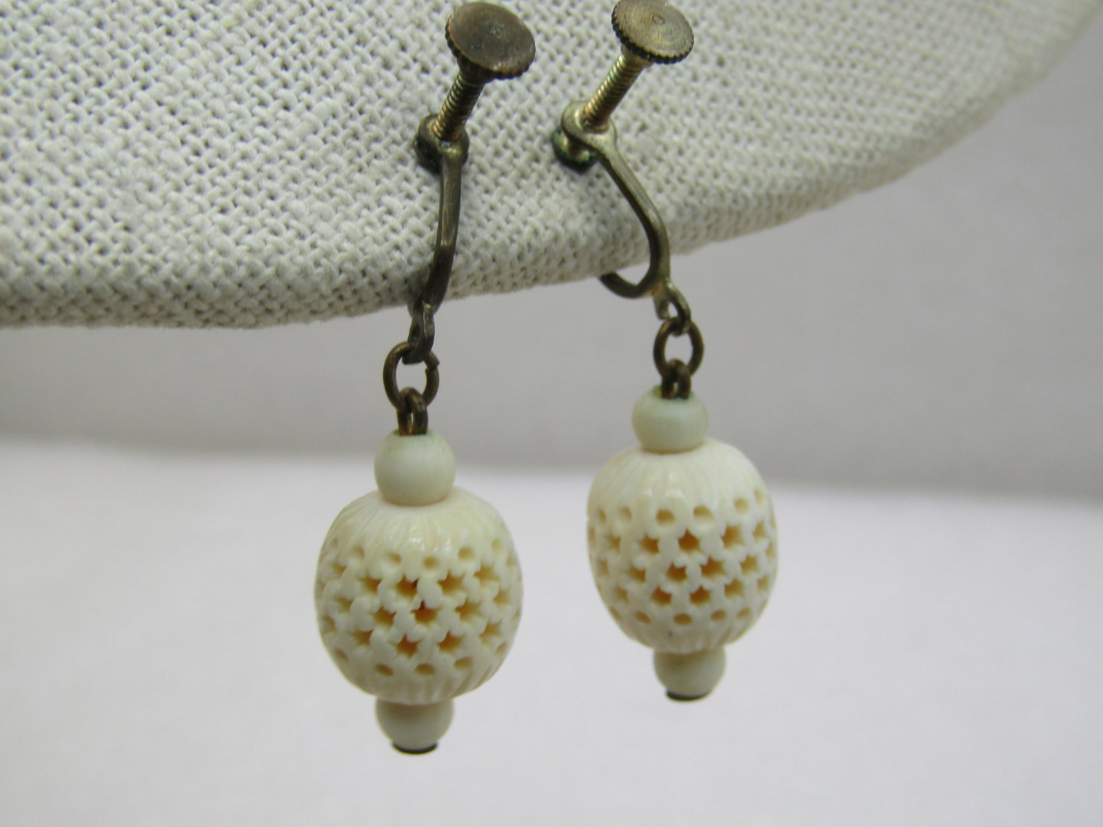 Vintage Carved Lantern Earrings, Screw Back, Mid-Century, 1.5" - 3