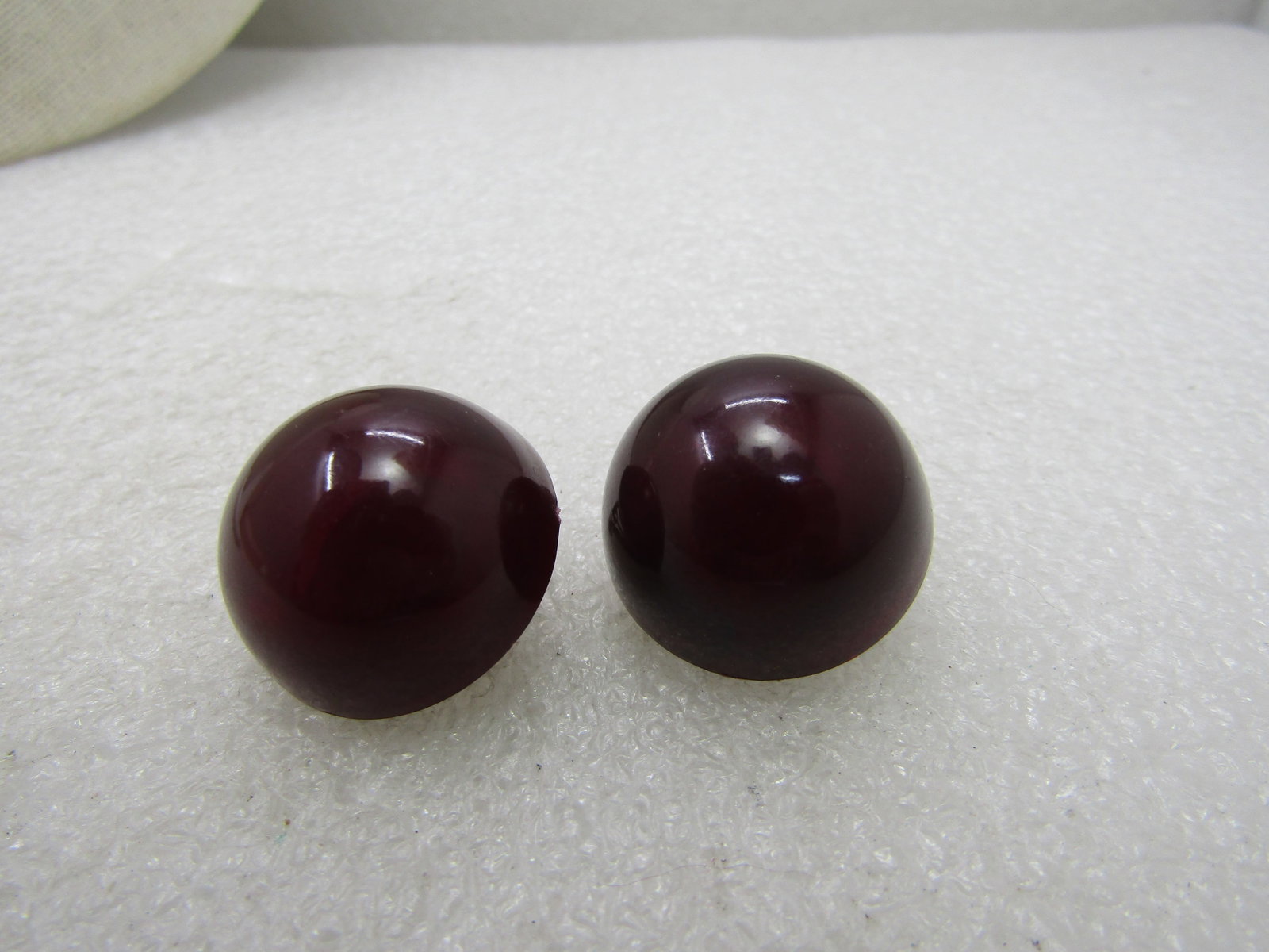 Vintage Brown Plastic Domed Clip Earrings, 1960's, Round - 5