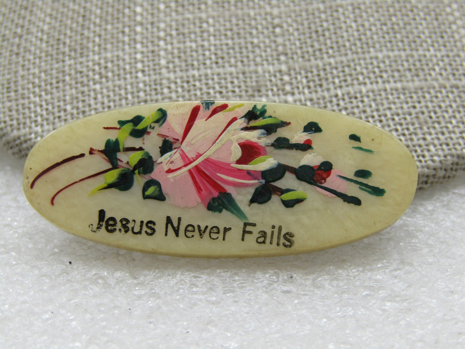 Vintage Mother-of-Pearl Painted Jesus Never Fails Brooch, 1940's - 3