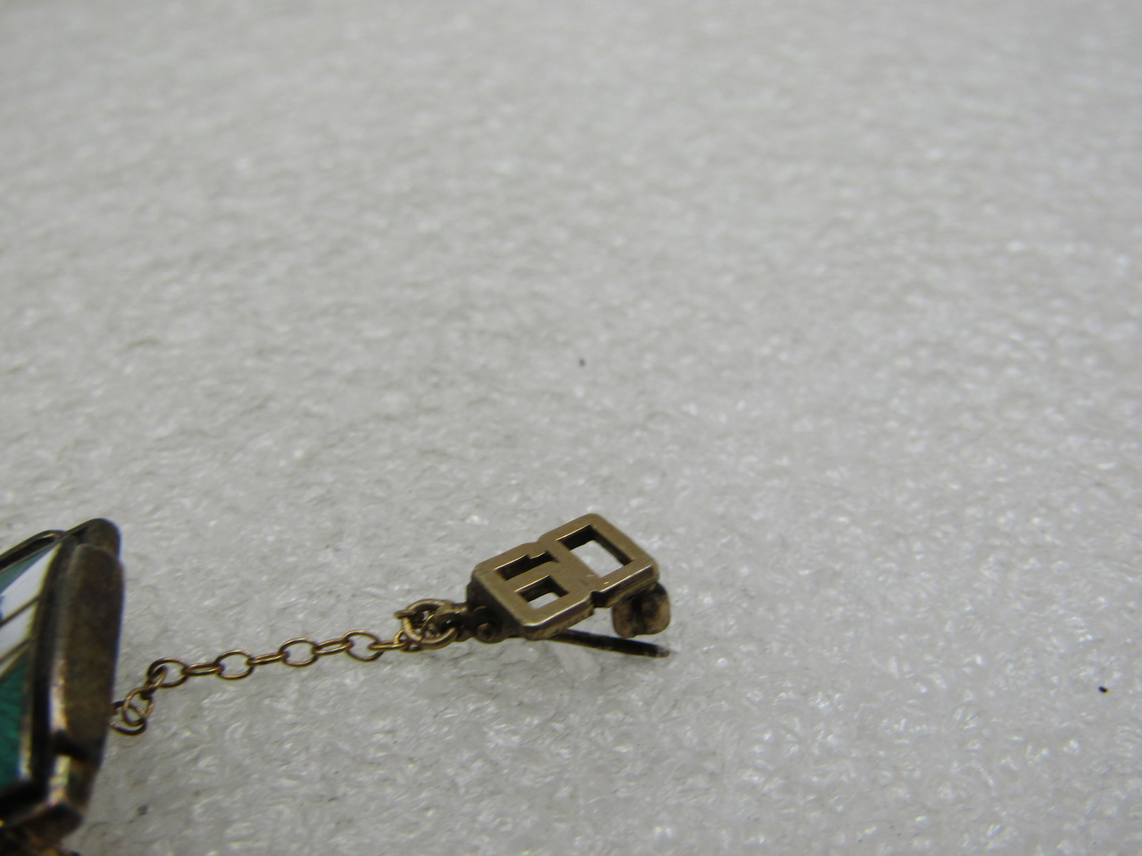 Vintage 1960's S School Pin with Year, Enameled Green & White - 3