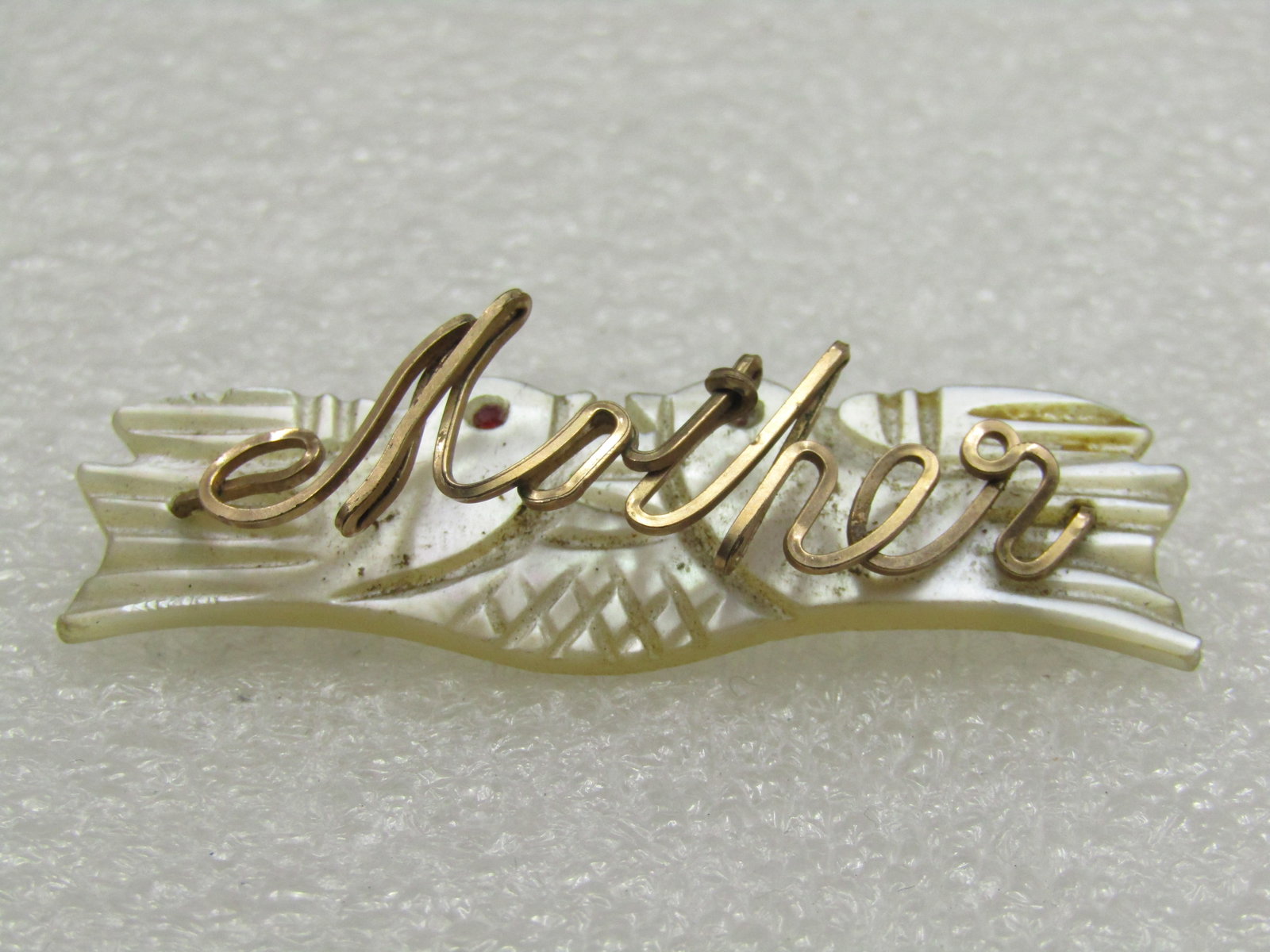 Vintage Mother-of-Pearl Doves Mother Brooch. Hand-Made - 5